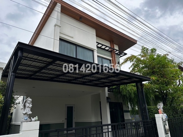 ปล่อยเช่า บ้านเดี่ยว โครงการ วีทู อ่อนนุช-พระราม 9 3 ห้องนอน 2 ห้องน้ำ 2 ที่จอดรถ : เจ้าของให้เช่าเอง (งดรับนายหน้า)