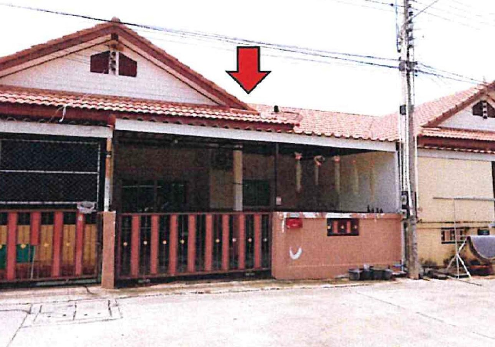 ทรัพย์สถาบันโดย GHB ทาวน์เฮาส์ แผ่นดินทอง ปลวกแดง ระยอง