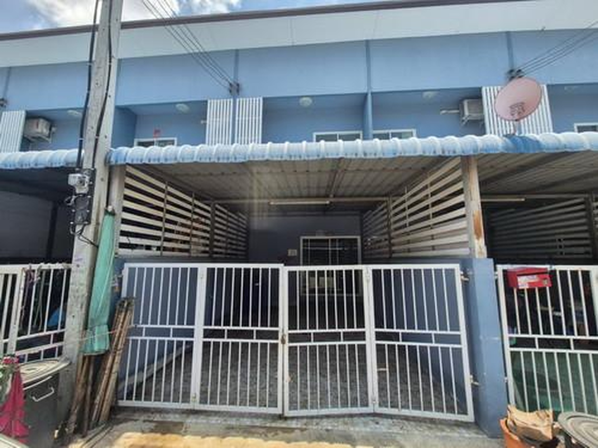 ทรัพย์สถาบันโดย GHB ทาวน์เฮาส์ ฉัตรไพลิน ลาดหลุมแก้ว (Chatrapailin Latlumkaew)