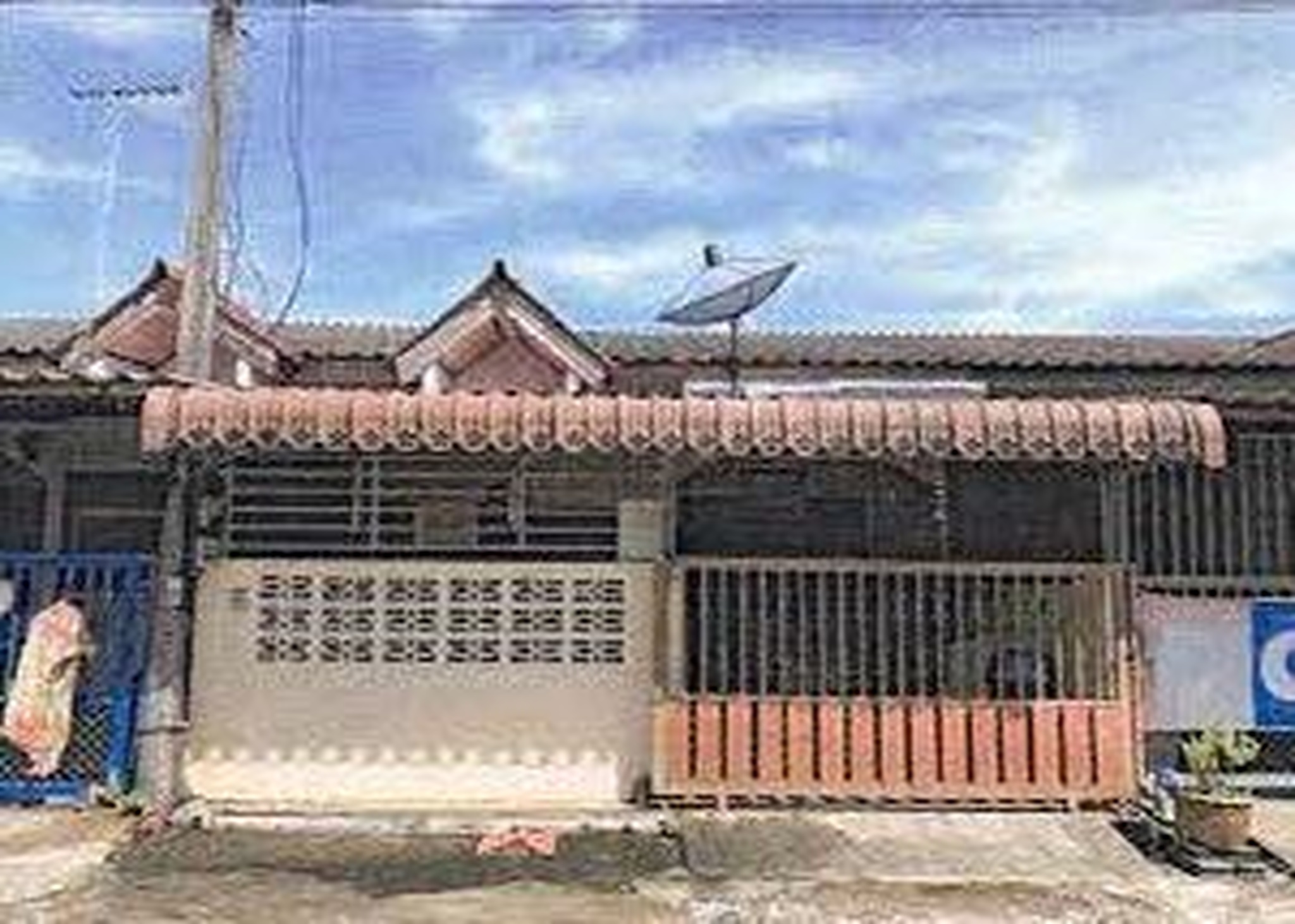 ทรัพย์สถาบันโดย GHB ทาวน์เฮาส์ เพ็ญธินันท์