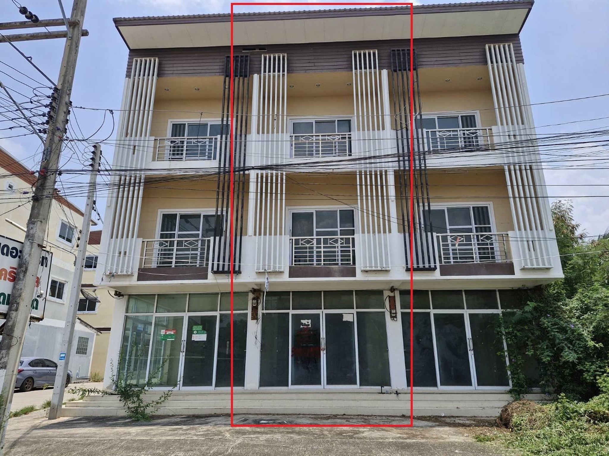 ทรัพย์สถาบันโดย GHB ตึกแถว-อาคารพาณิชย์ หลังวัดช่องอู่ (Home Avenue Chong U)