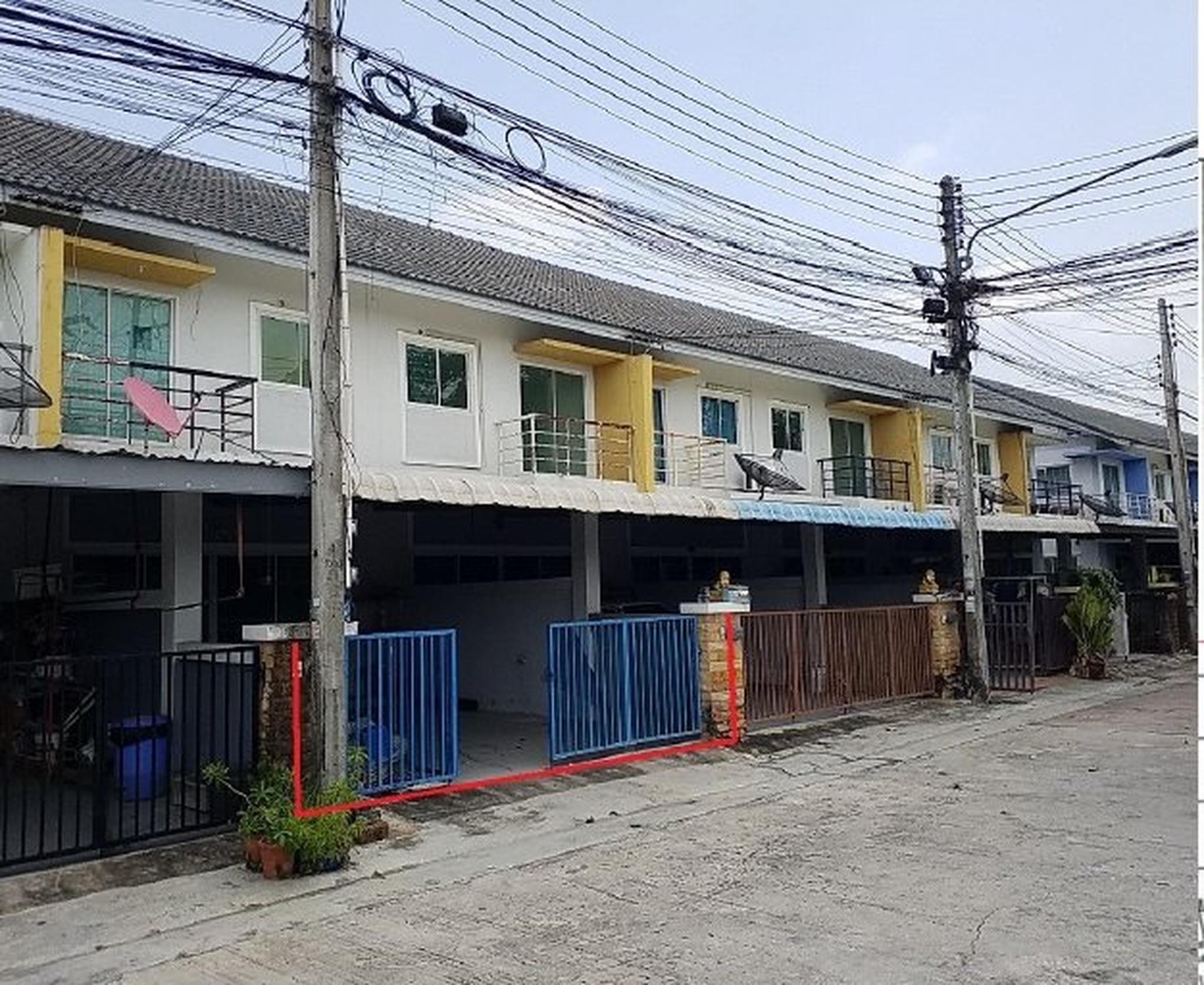 ทรัพย์สถาบันโดย SCB ทาวน์เฮาส์ โชติกา โมเดิร์นนิตี้ (Chotika Modernity)