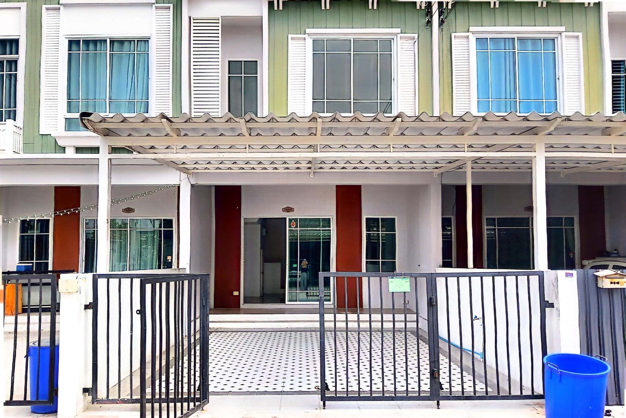 ทรัพย์สถาบันโดย SCB ทาวน์เฮาส์ พรีซีโอ พลัสวัน อมตะนคร-หนองตำลึง (Preseo Plus One Amata Nakorn-Nong Tamlueng)