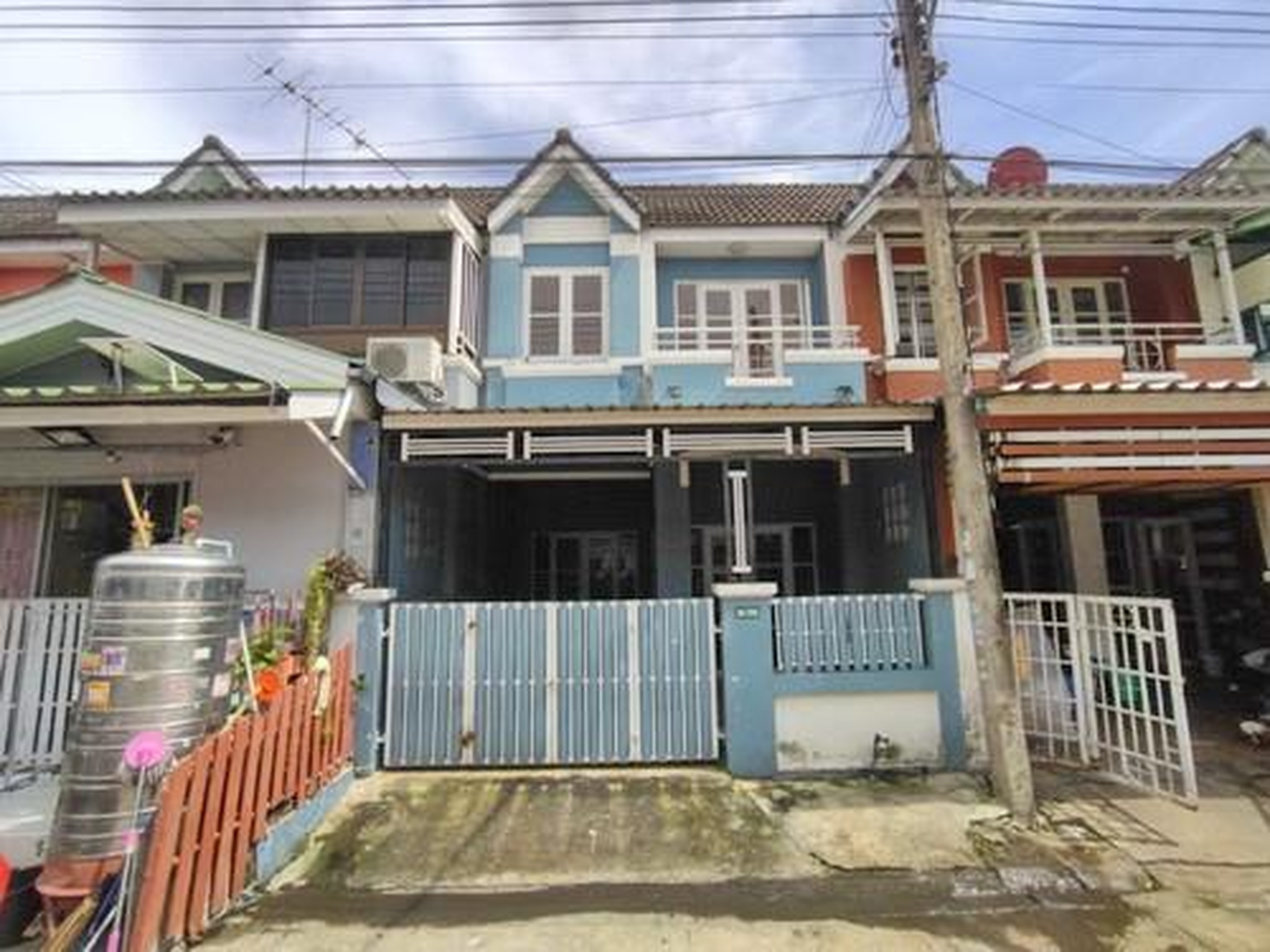 ทรัพย์สถาบันโดย GHB ทาวน์เฮาส์ เบญจพฤกษ์