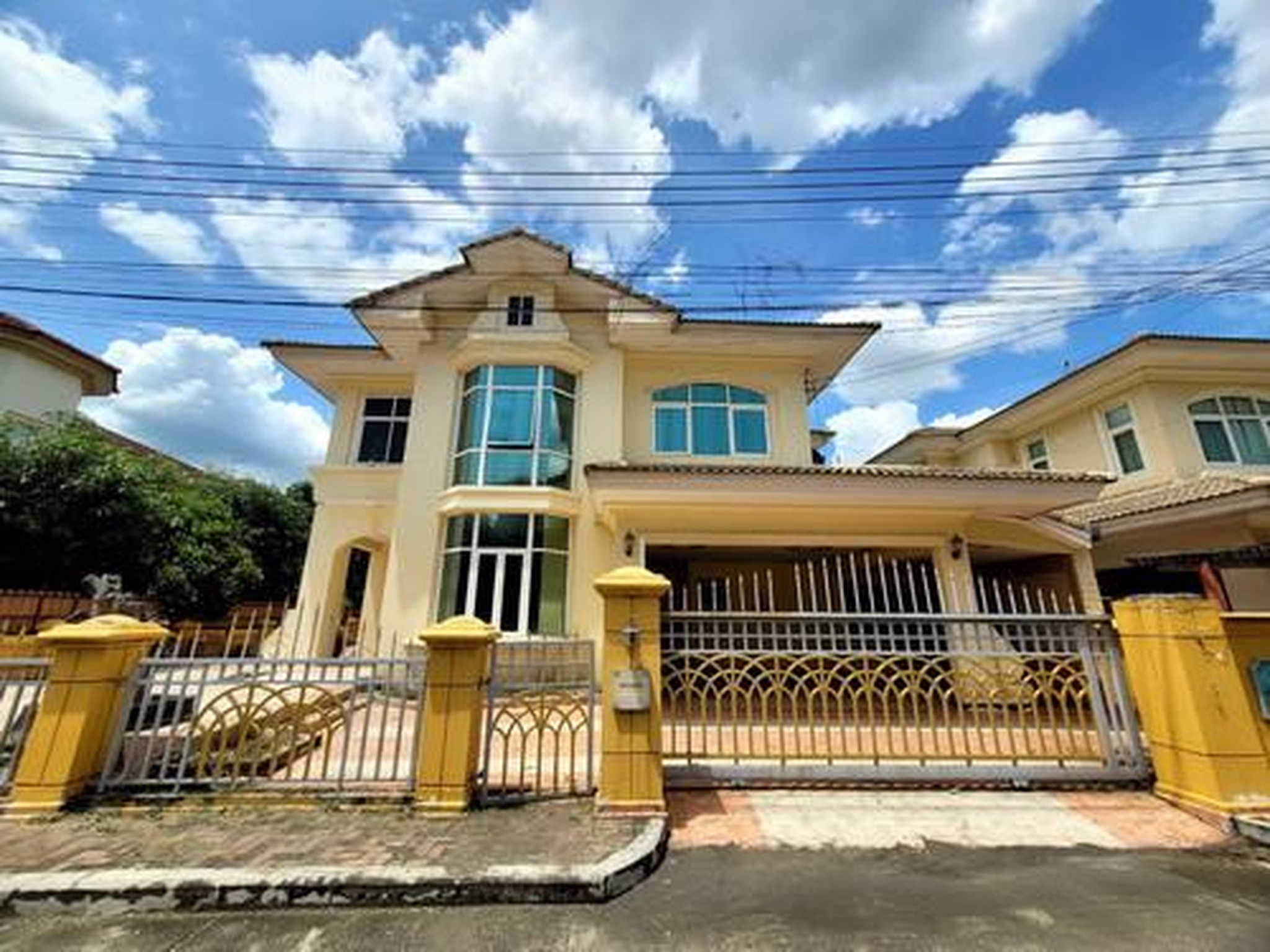 ทรัพย์สถาบันโดย GHB บ้านเดี่ยว ภัสสร 4 (Passorn 4 The Elegance Rangsit Klong 3)