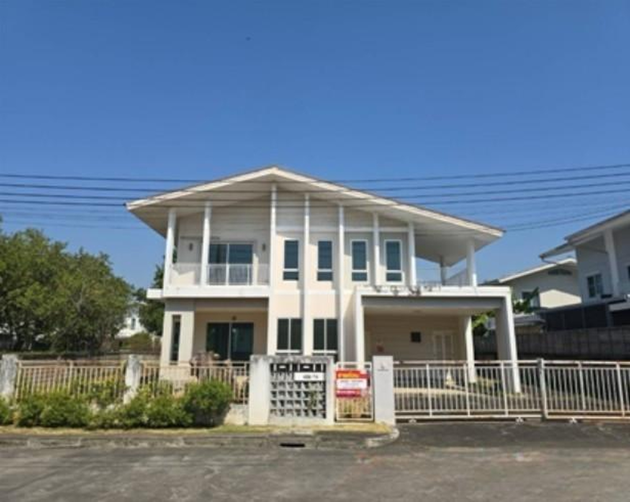 ทรัพย์สถาบันโดย GHB บ้านเดี่ยว ฮาบิเทียโมทีฟ