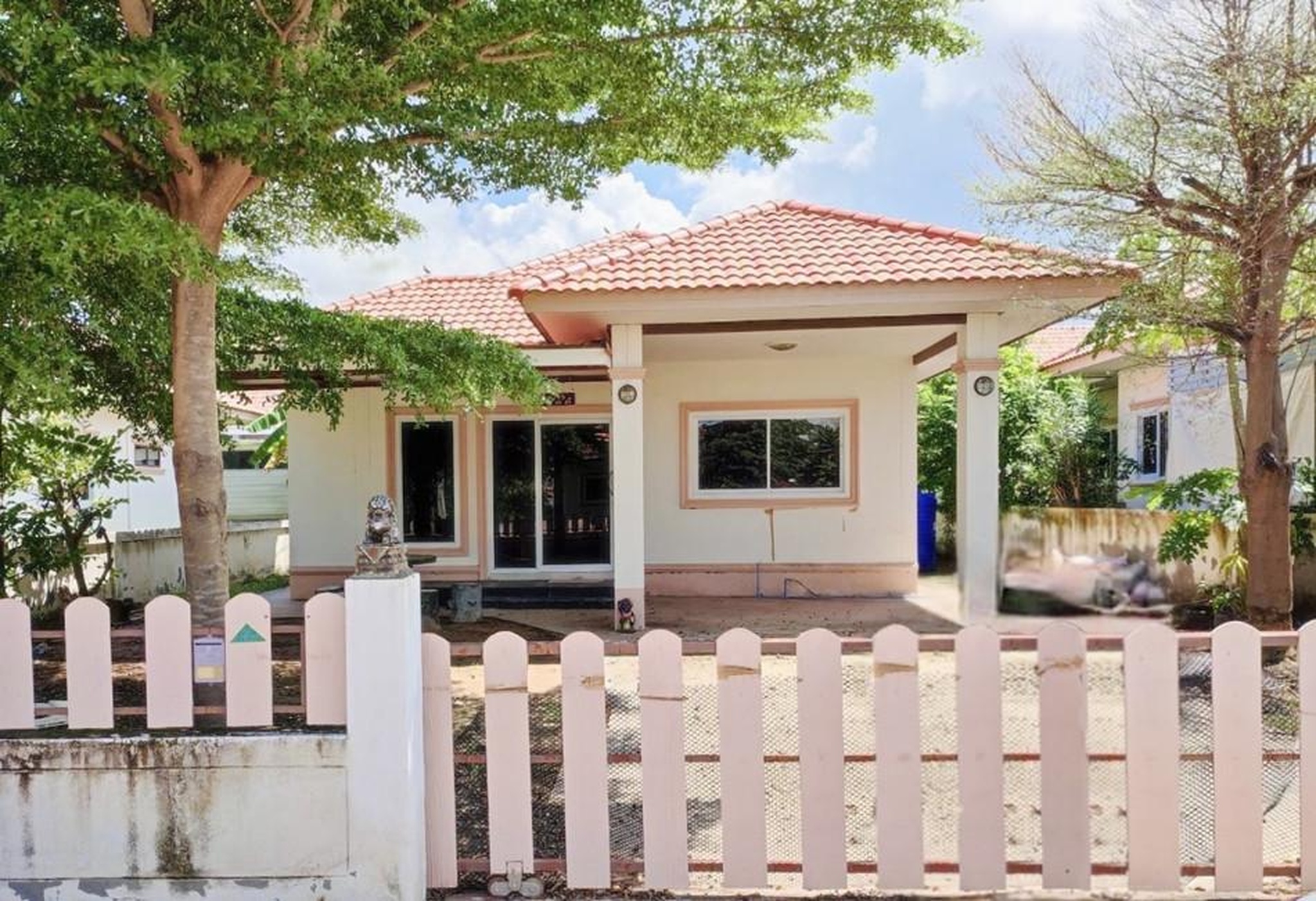 ทรัพย์สถาบันโดย GHB บ้านเดี่ยว บุญเลิศรุ่งแลนด์