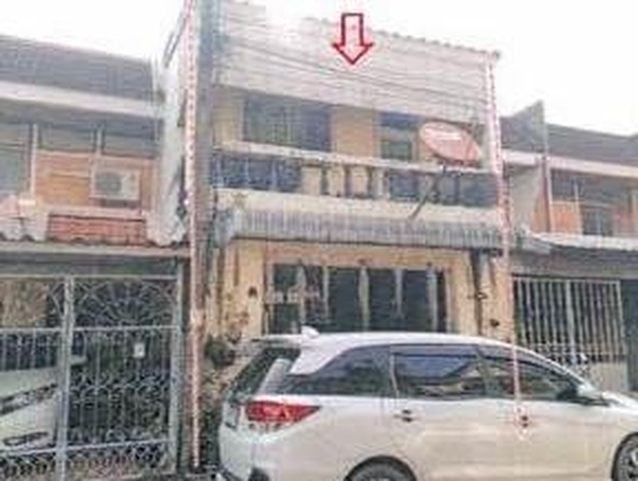 ทรัพย์สถาบันโดย GHB ทาวน์เฮาส์ เสรีพล
