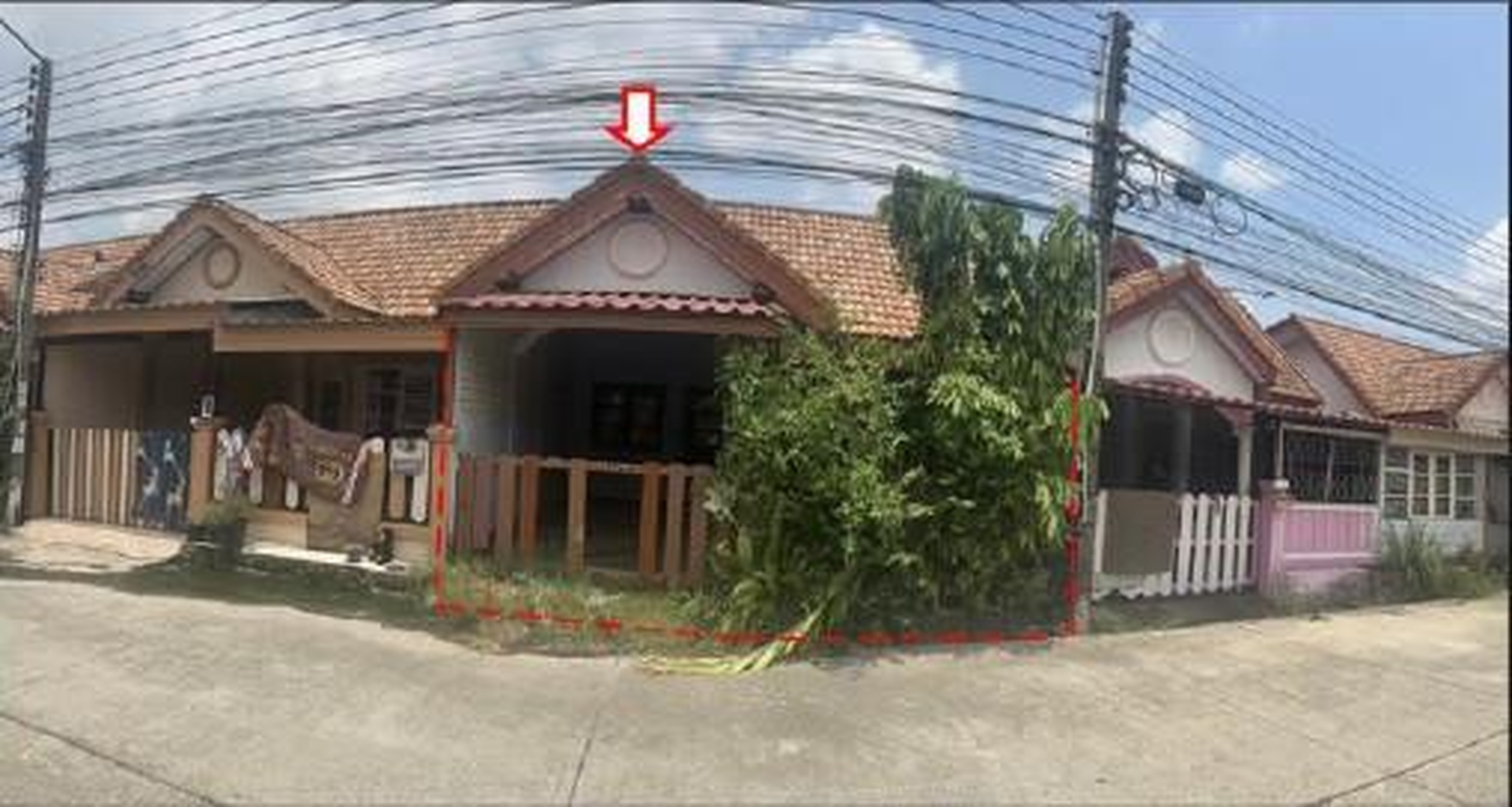 ทรัพย์สถาบันโดย GHB ทาวน์เฮาส์ แวนด้า การ์เด้นท์