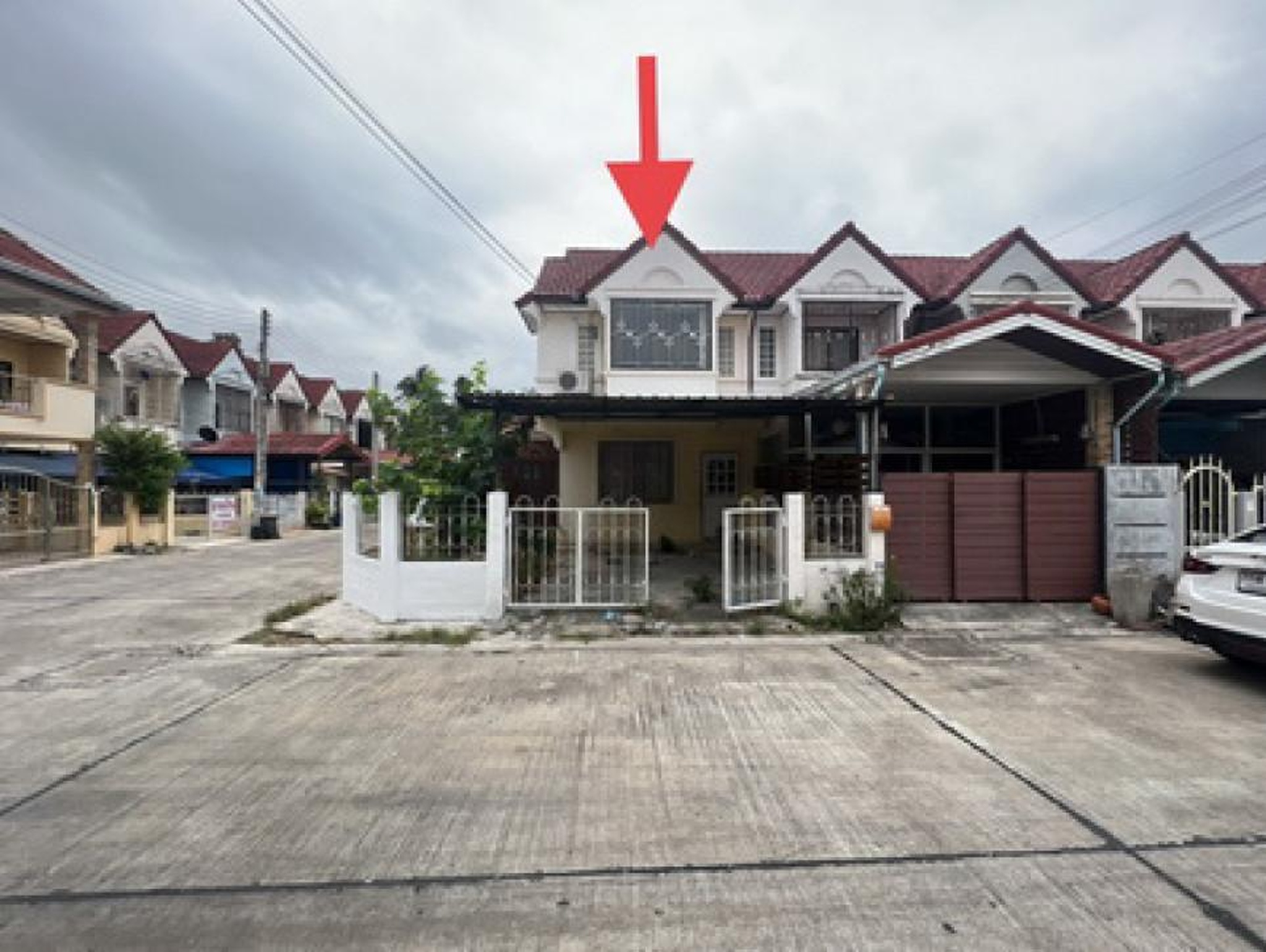 ทรัพย์สถาบันโดย GHB ทาวน์เฮาส์ งามเจริญ7