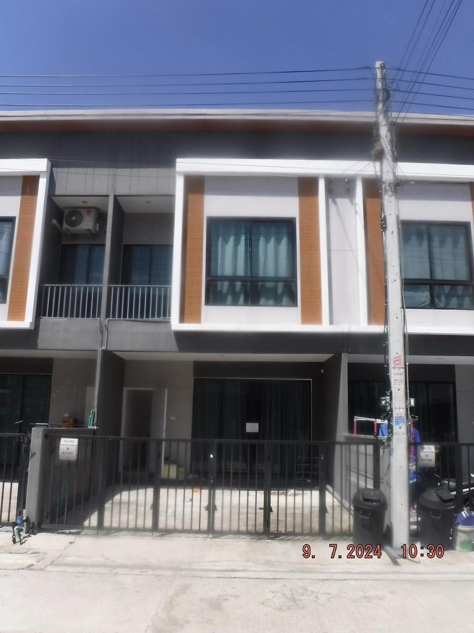 ทรัพย์สถาบันโดย GHB ทาวน์เฮาส์ เทอร์ร่าวิลล์ ลาดหลุมแก้ว (Terra Ville Latlumkaew)