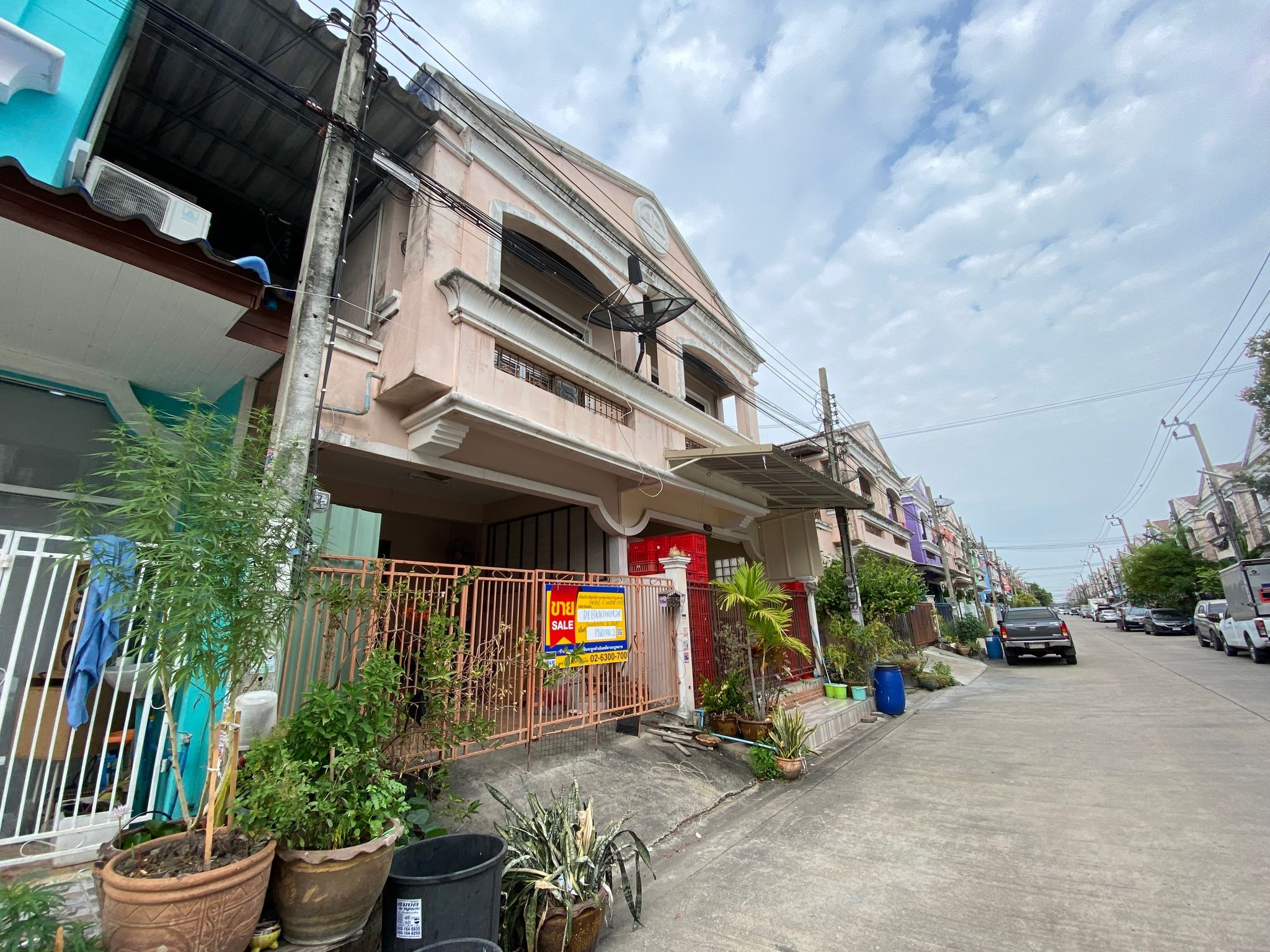 ทรัพย์สถาบันโดย BAM ทาวน์เฮาส์ รุ่งกิจวิลล่า 14 (Rungkij Villa 14)