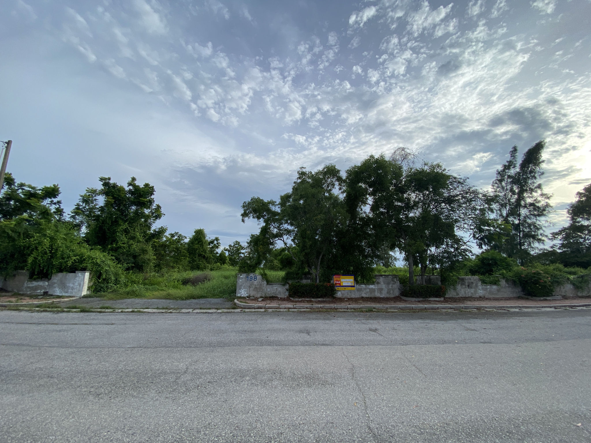ทรัพย์สถาบันโดย BAM ที่ดิน เลคไซด์ วิลล่า 3 (Royal Lakeside Golf Club)
