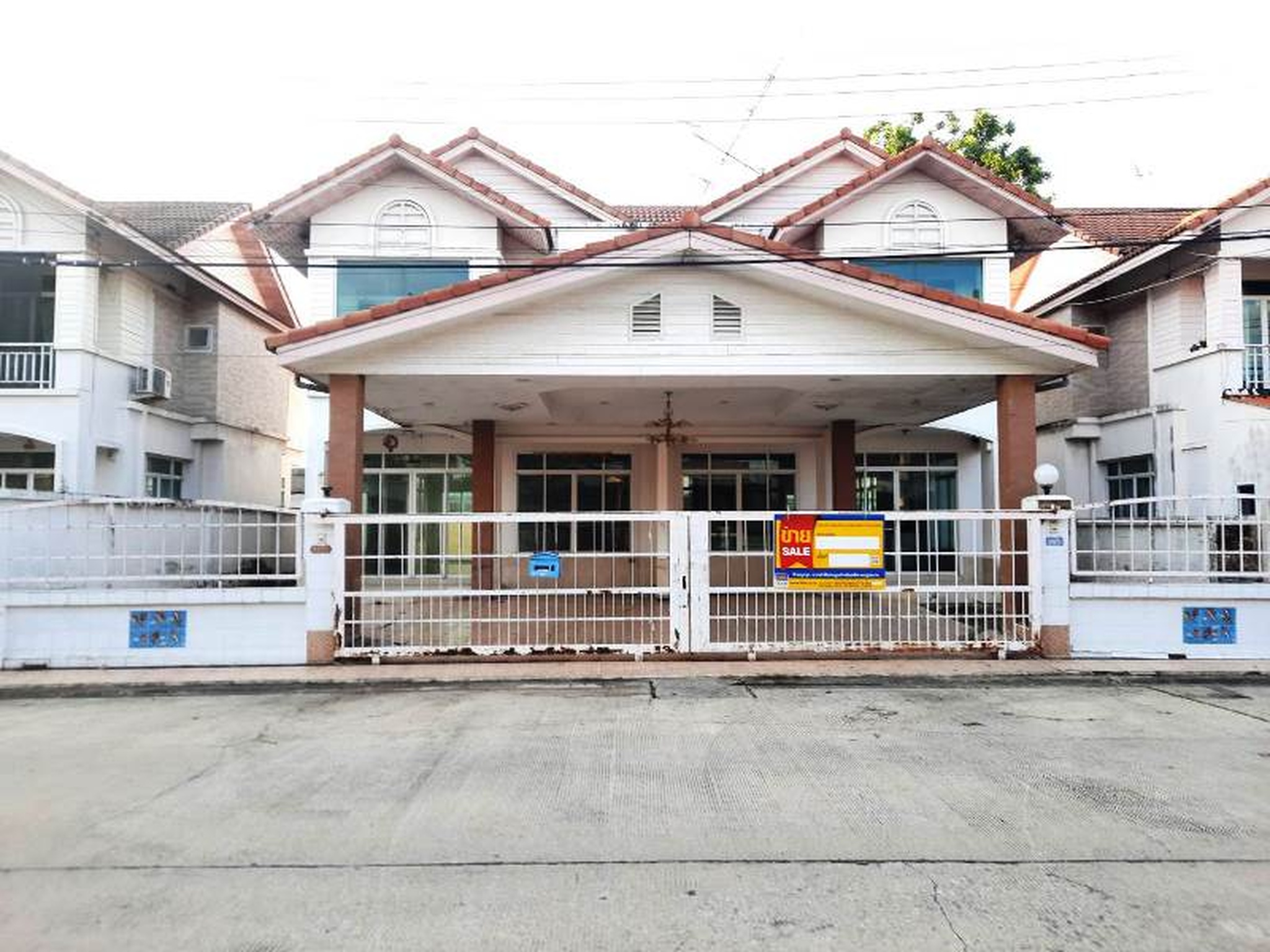 ทรัพย์สถาบันโดย BAM บ้านเดี่ยว เพชรอนันต์ (Home On Green)