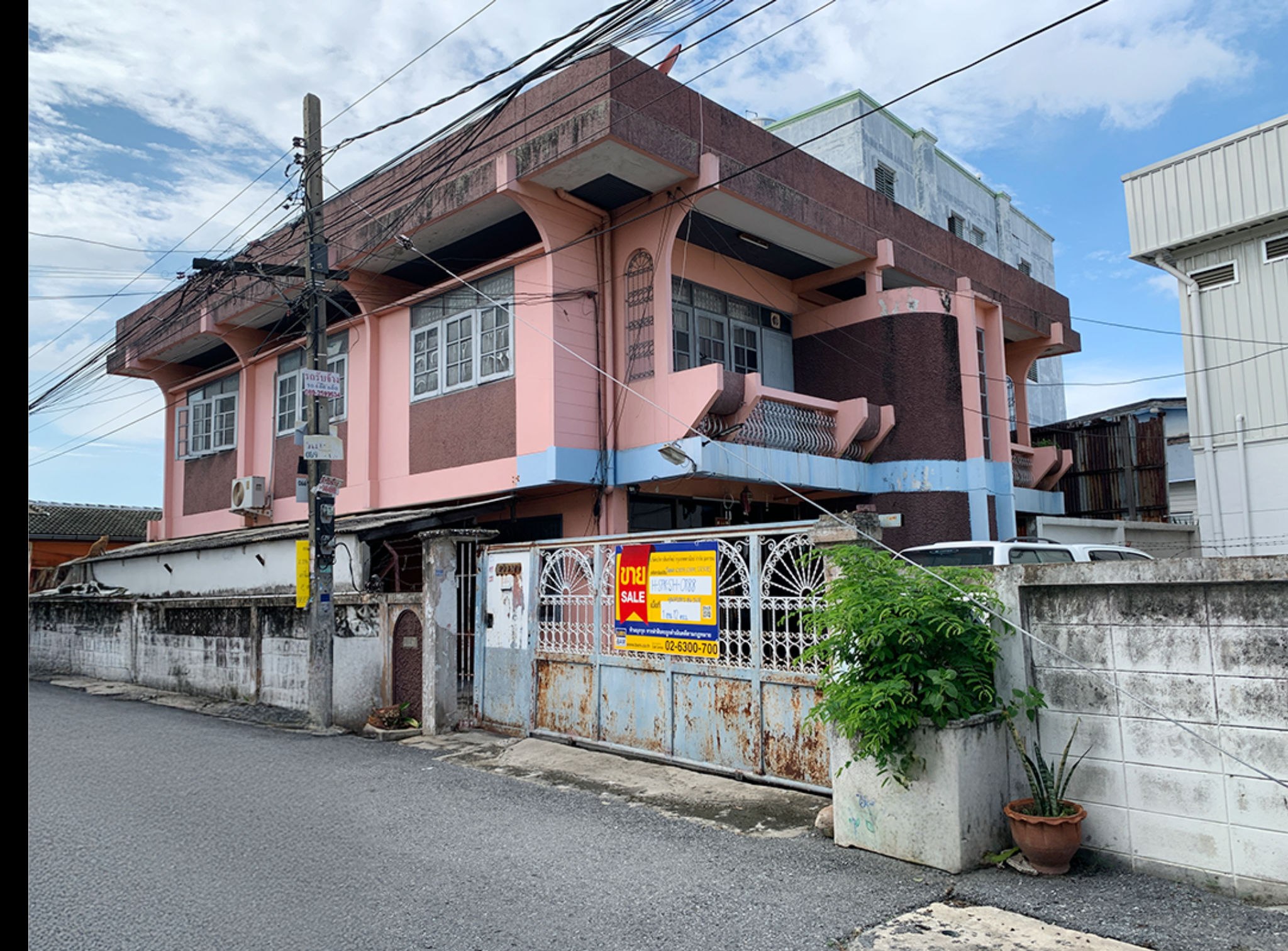 ทรัพย์สถาบันโดย BAM บ้านเดี่ยวใกล้ YL21 ศรีเทพา ที่ดินทอง 3 (Baan Thaweethong 1)