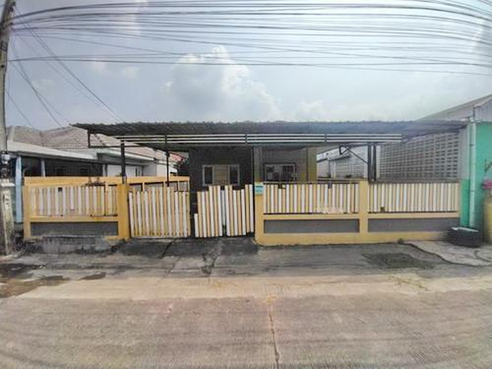 ทรัพย์สถาบันโดย GHB บ้านเดี่ยว อุบลชาติกรีนวิลล์