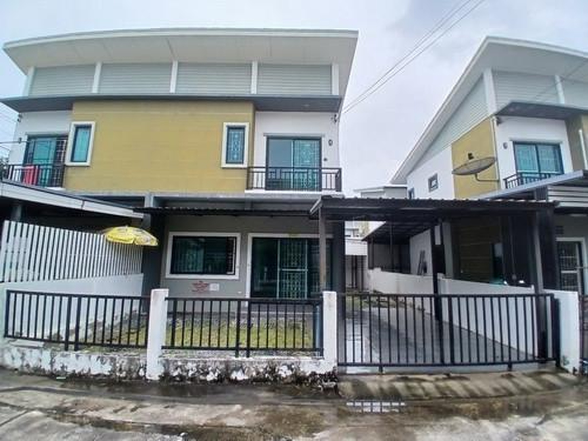 ทรัพย์สถาบันโดย GHB บ้านแฝด ทรัพย์ธานี 5