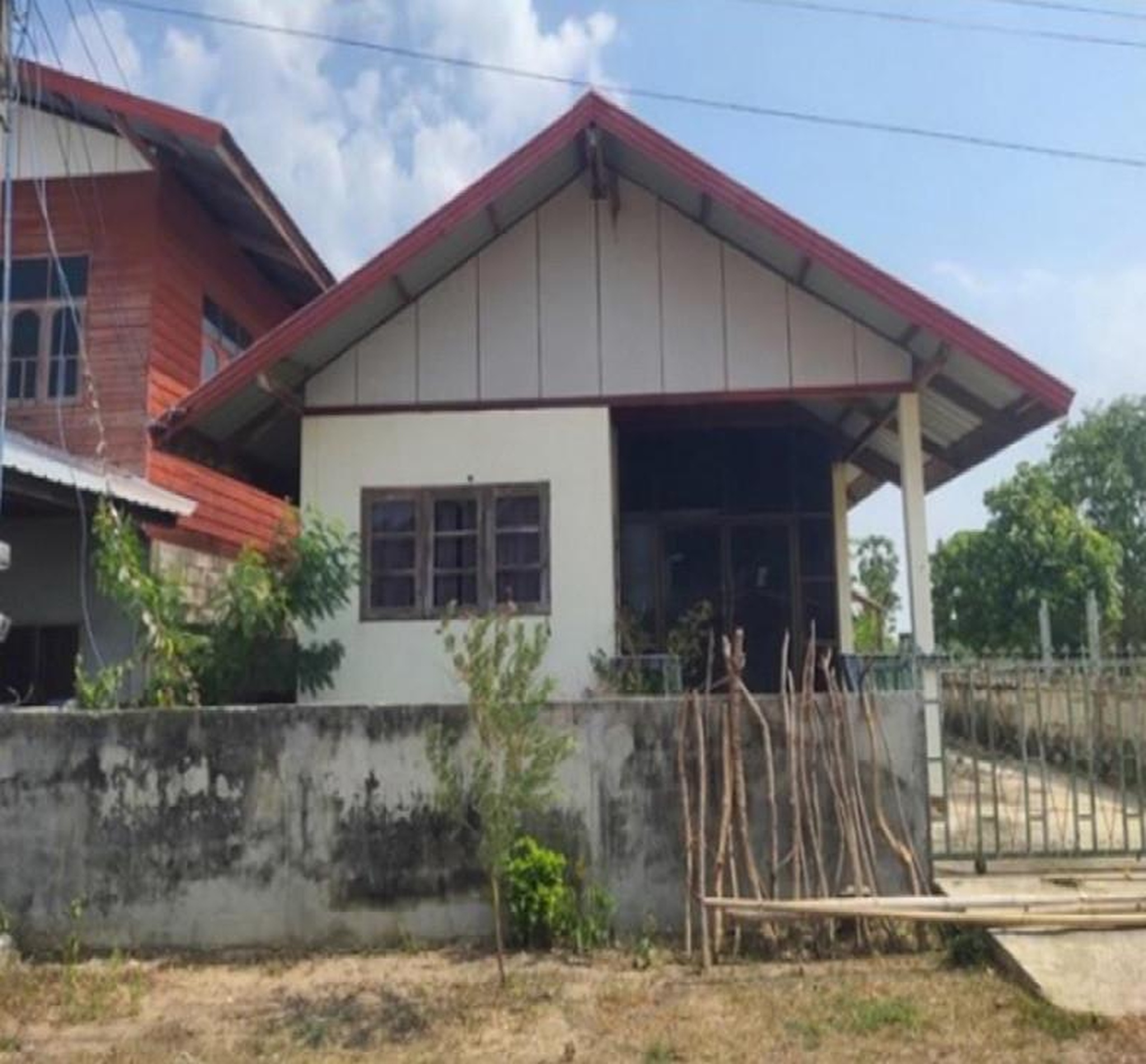 ทรัพย์สถาบันโดย GHB บ้านเดี่ยว หนองพอก