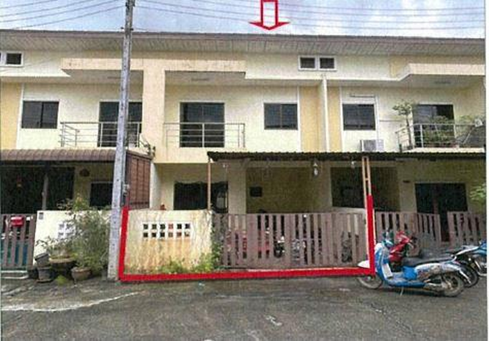 ทรัพย์สถาบันโดย GHB ทาวน์เฮาส์ ทองสิริ