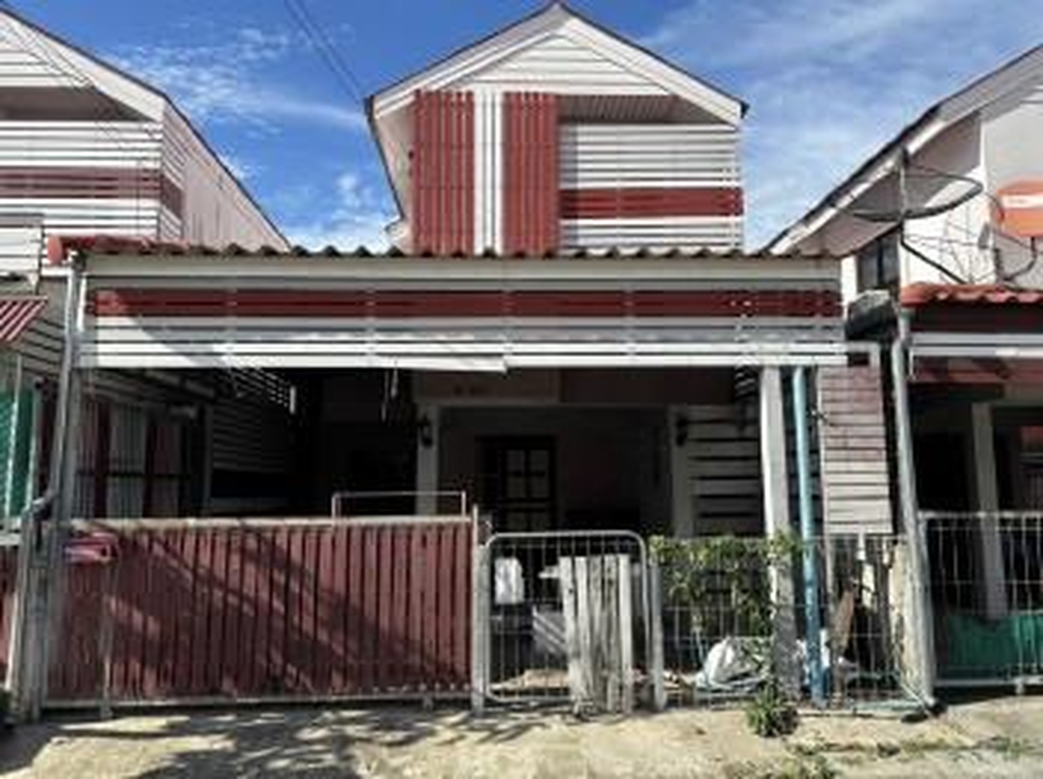 ทรัพย์สถาบันโดย GHB บ้านเดี่ยว เอื้ออาทรสันกำแพง