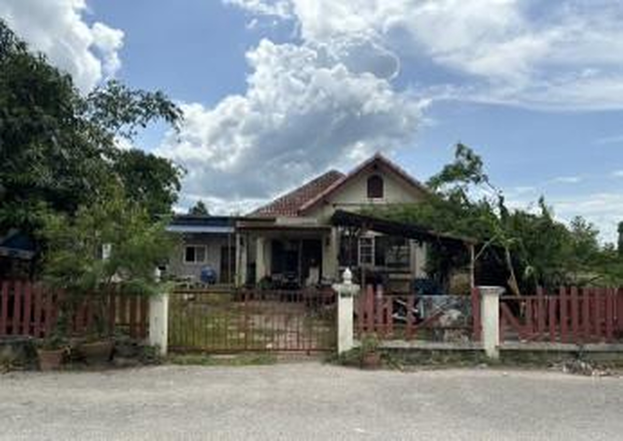 ทรัพย์สถาบันโดย GHB บ้านเดี่ยว เบญจรงค์