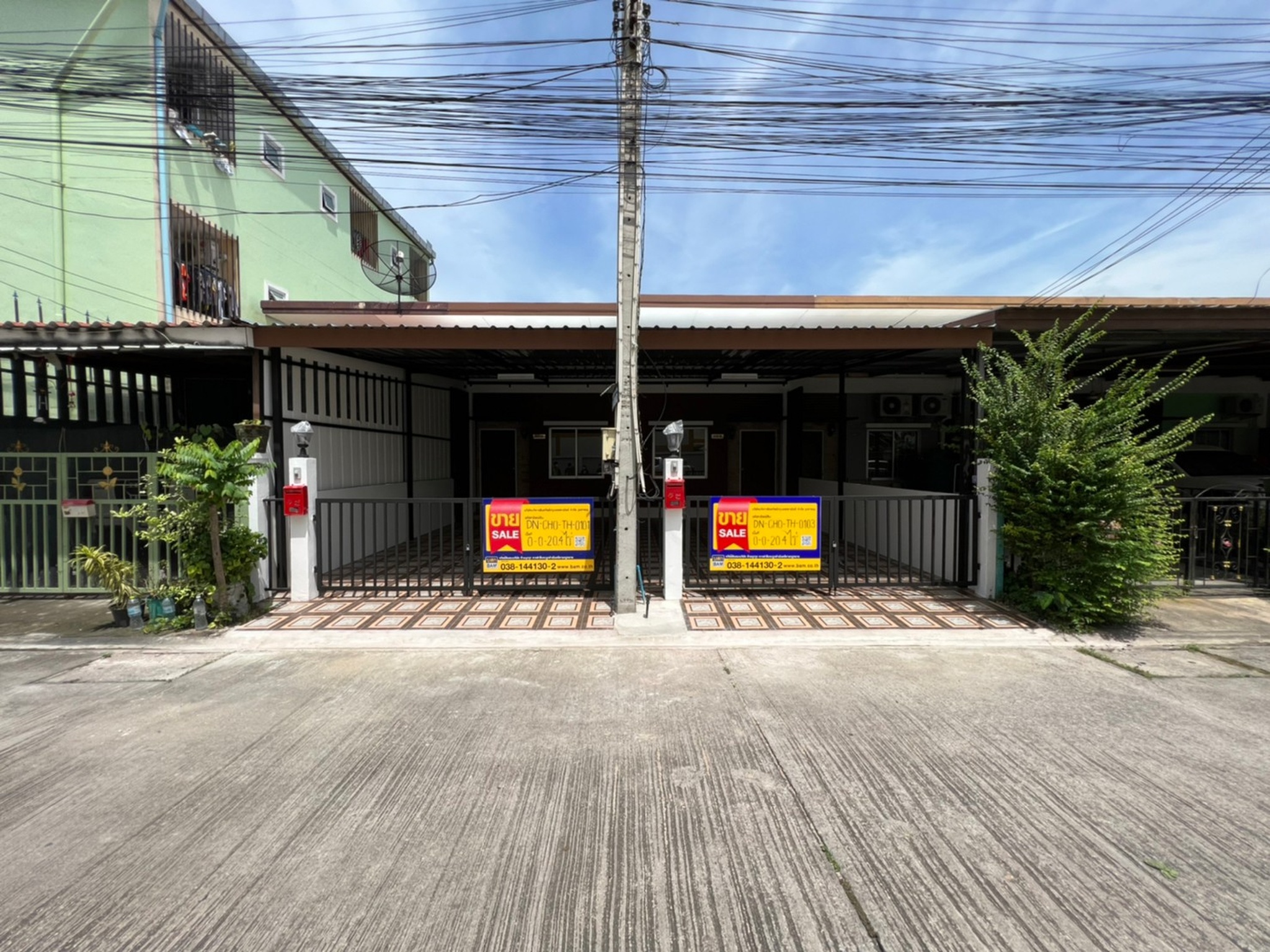 ทรัพย์สถาบันโดย BAM ทาวน์เฮาส์ วิน วิลเลจ ศรีราชา (Win Village 1)