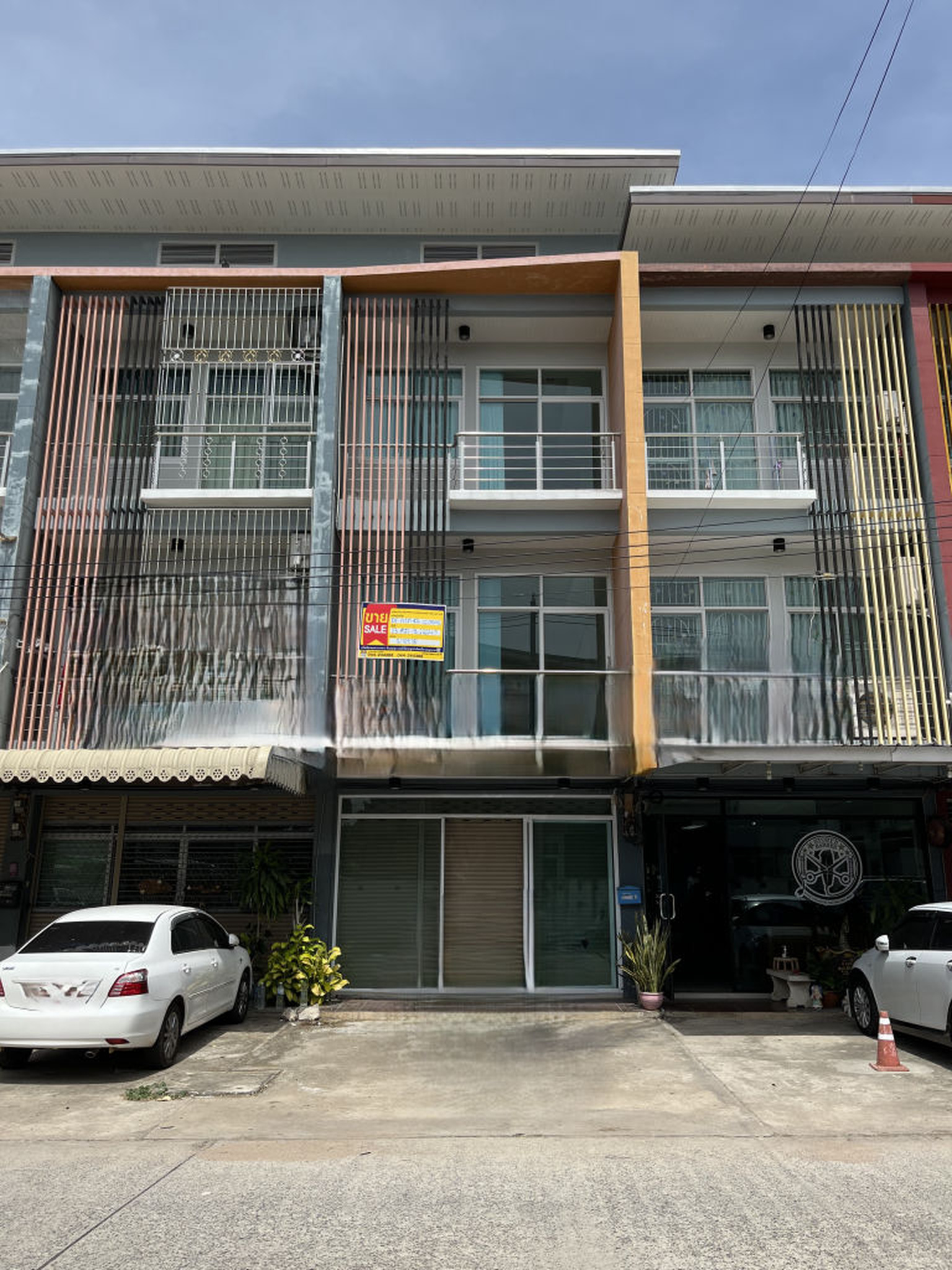 ทรัพย์สถาบันโดย BAM โฮมออฟฟิศ เดอะล็อฟท์ (The 4Rest)