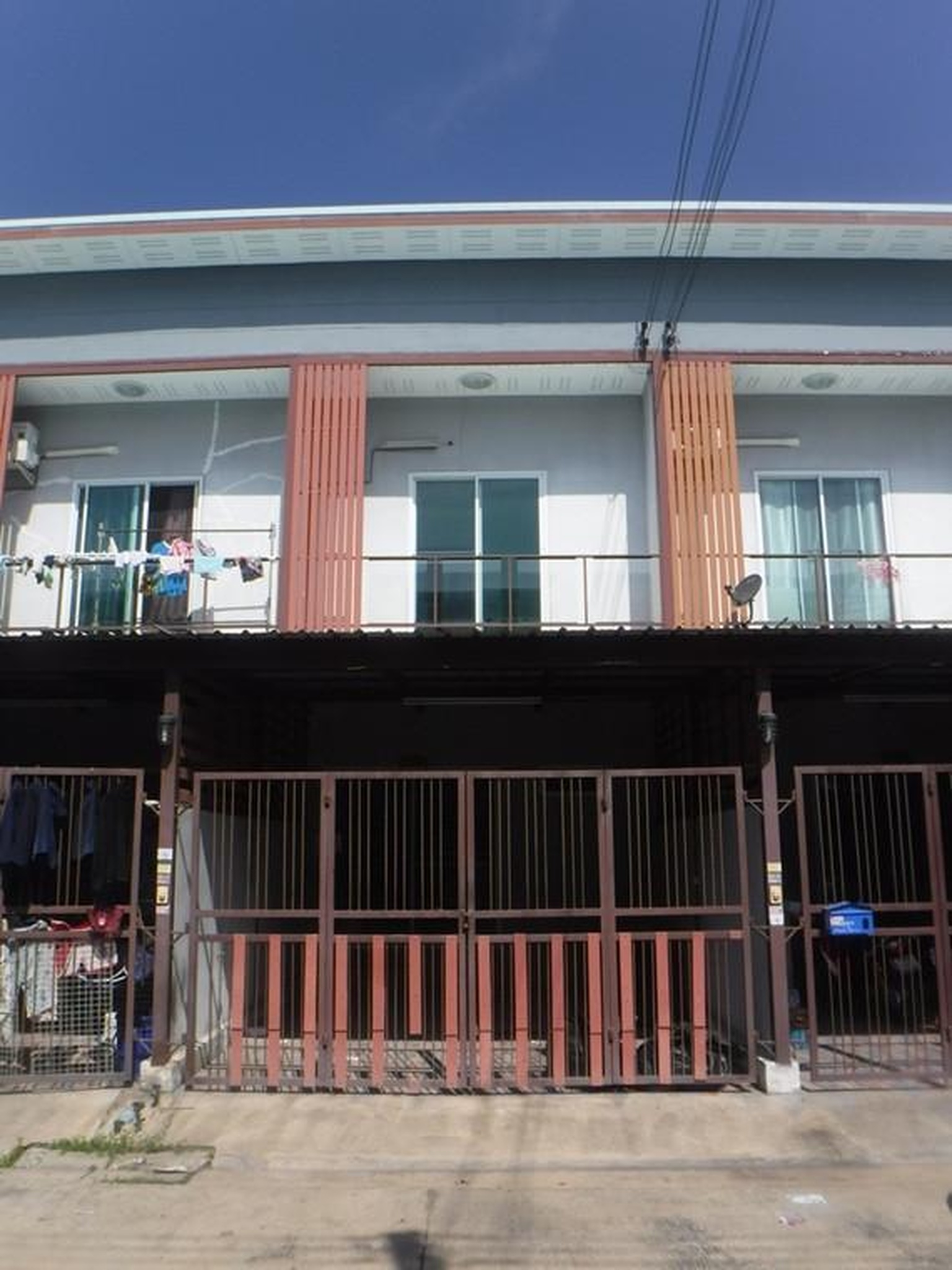 ทรัพย์สถาบันโดย GHB ทาวน์เฮาส์ ฉัตรไพลิน ลาดหลุมแก้ว (Chatrapailin Latlumkaew)