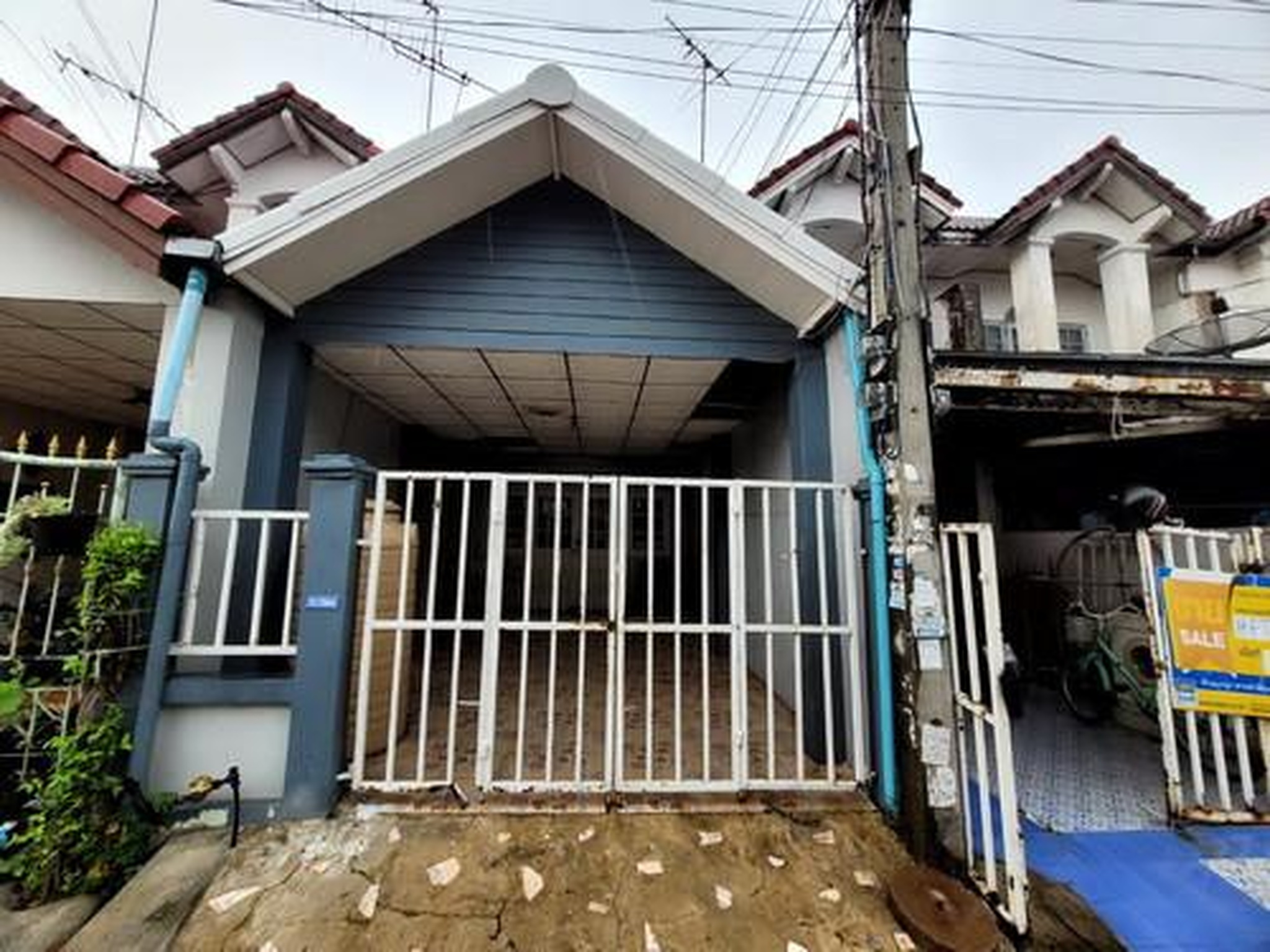 ทรัพย์สถาบันโดย GHB ทาวน์เฮาส์ แพรมาพร(คลอง4)