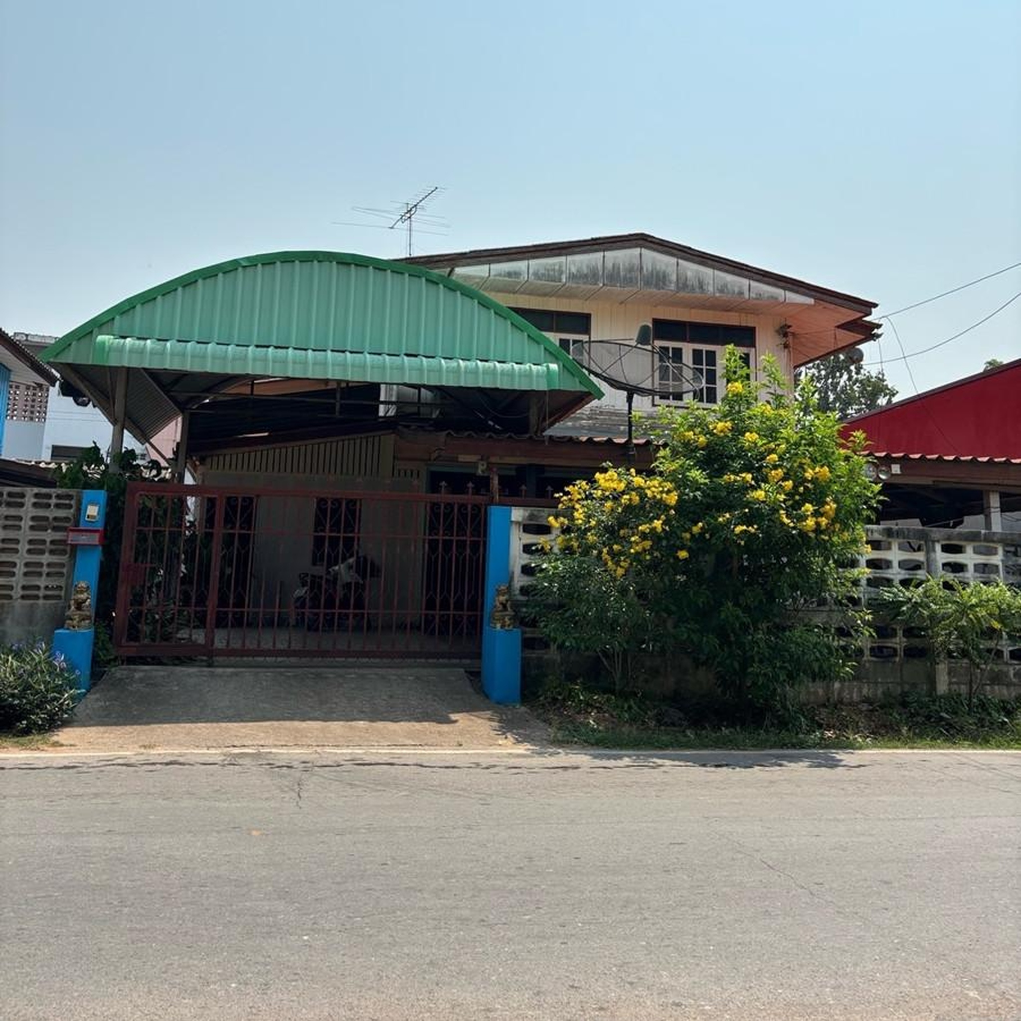 ทรัพย์สถาบันโดย GHB บ้านเดี่ยว บ้านเล่า