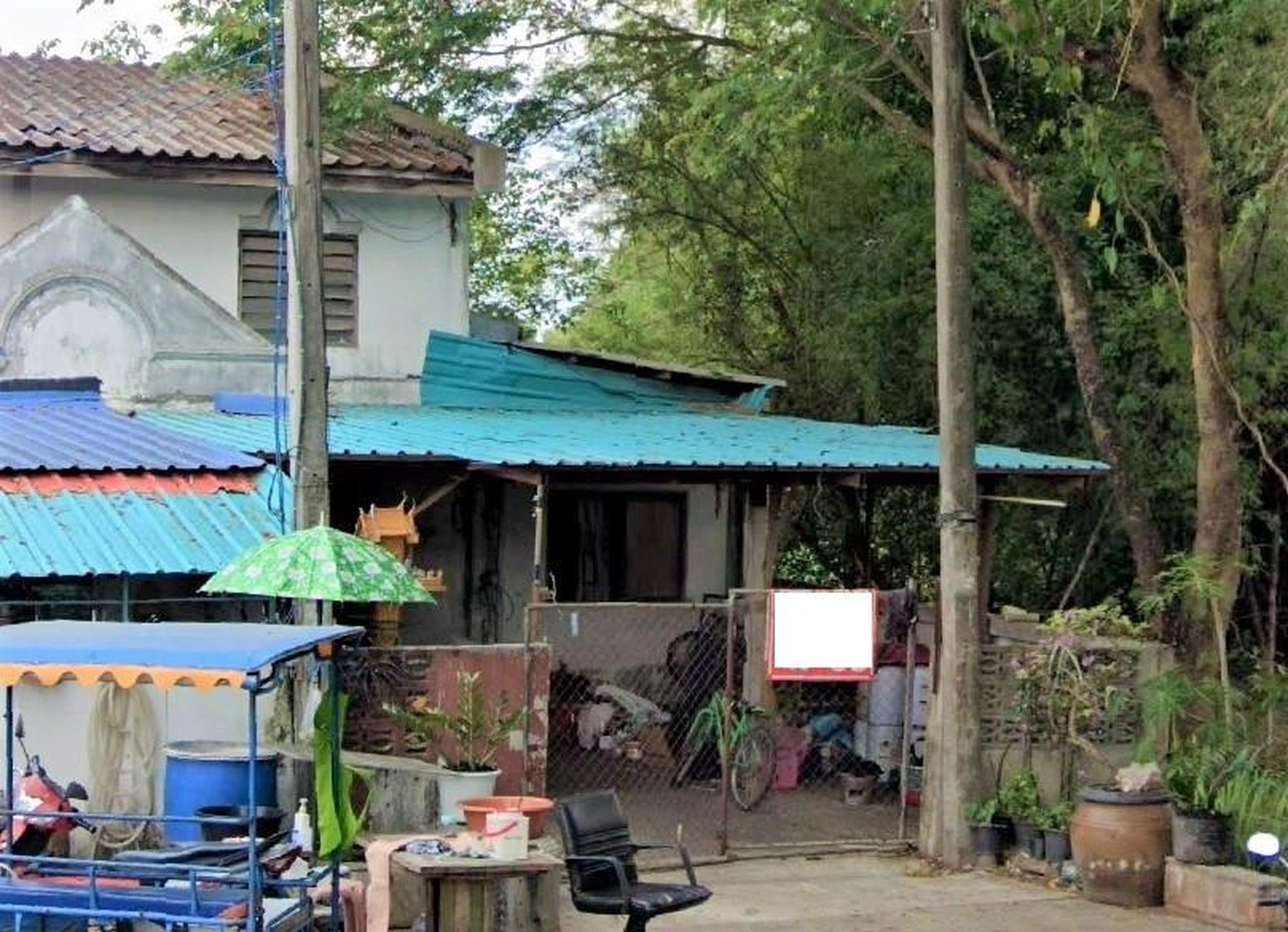 ทรัพย์สถาบันโดย GHB ทาวน์เฮาส์ บ้านใต้