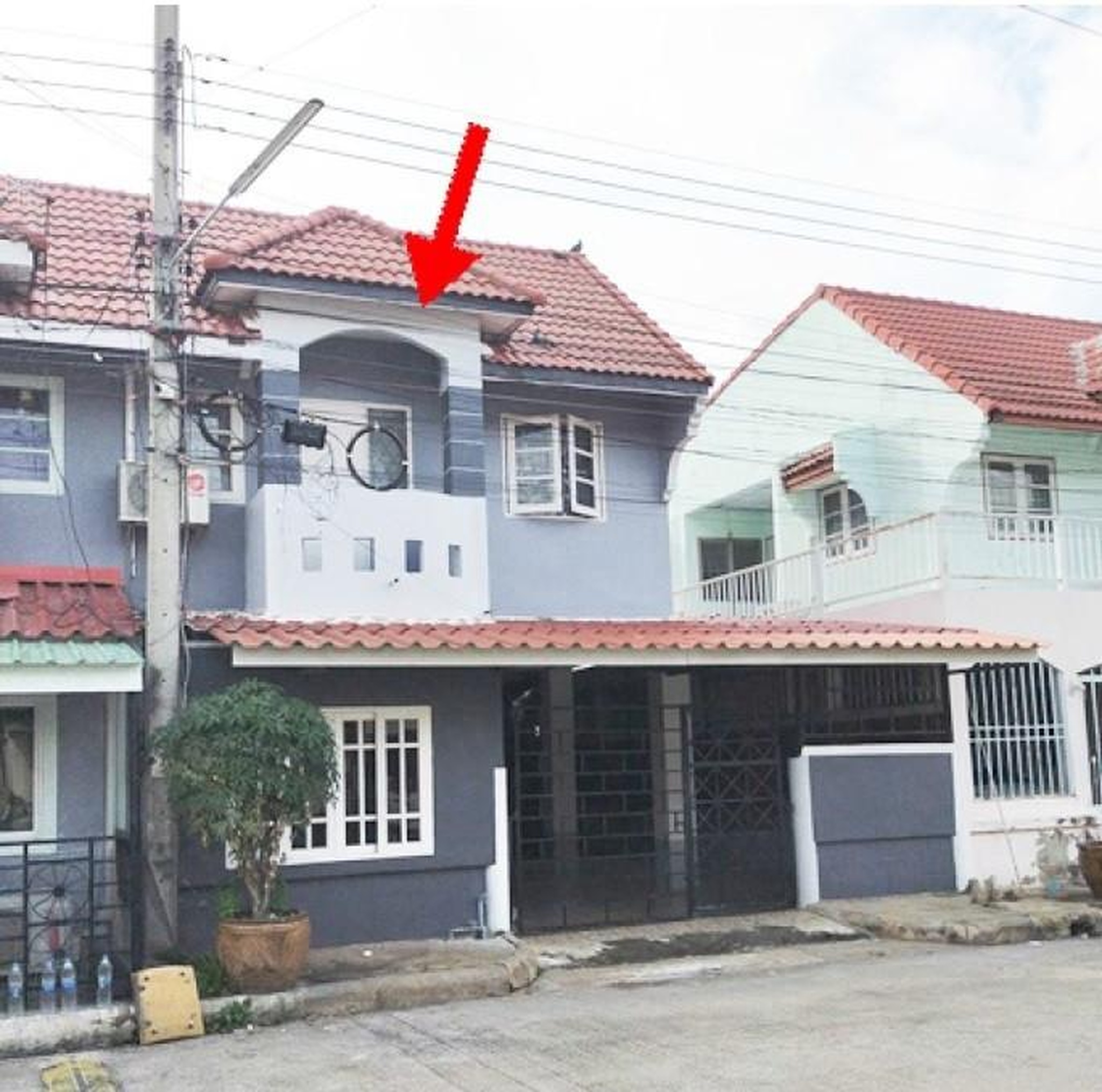 ทรัพย์สถาบันโดย GHB ทาวน์เฮาส์ บุญทวีสุข