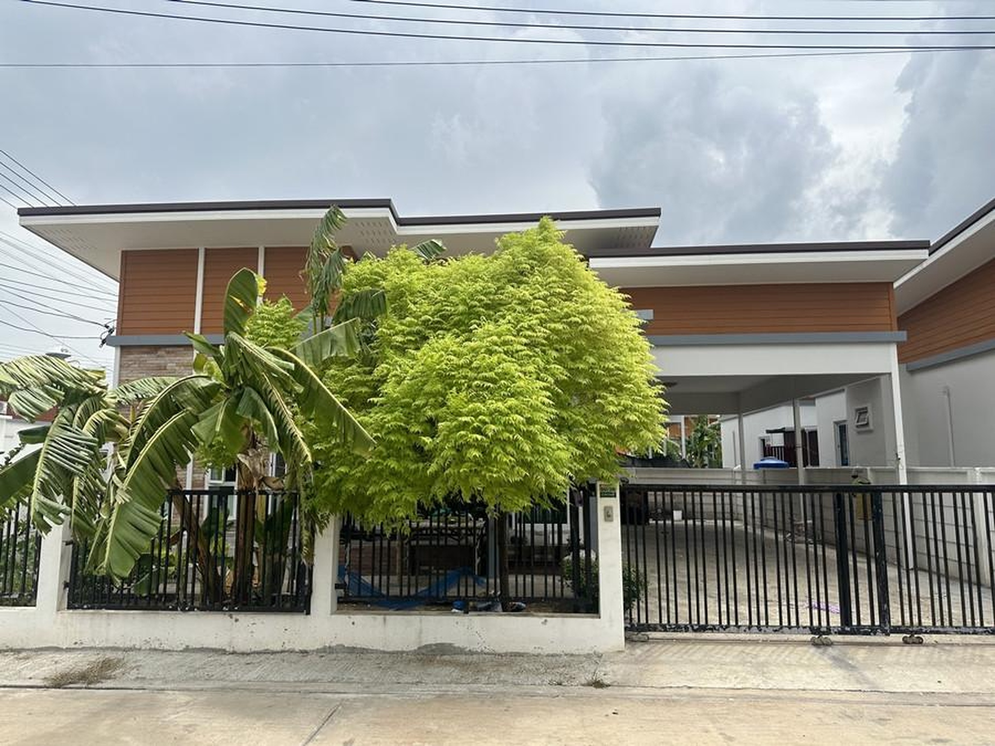 ทรัพย์สถาบันโดย GHB บ้านเดี่ยว ป่าสักวิลเลจ