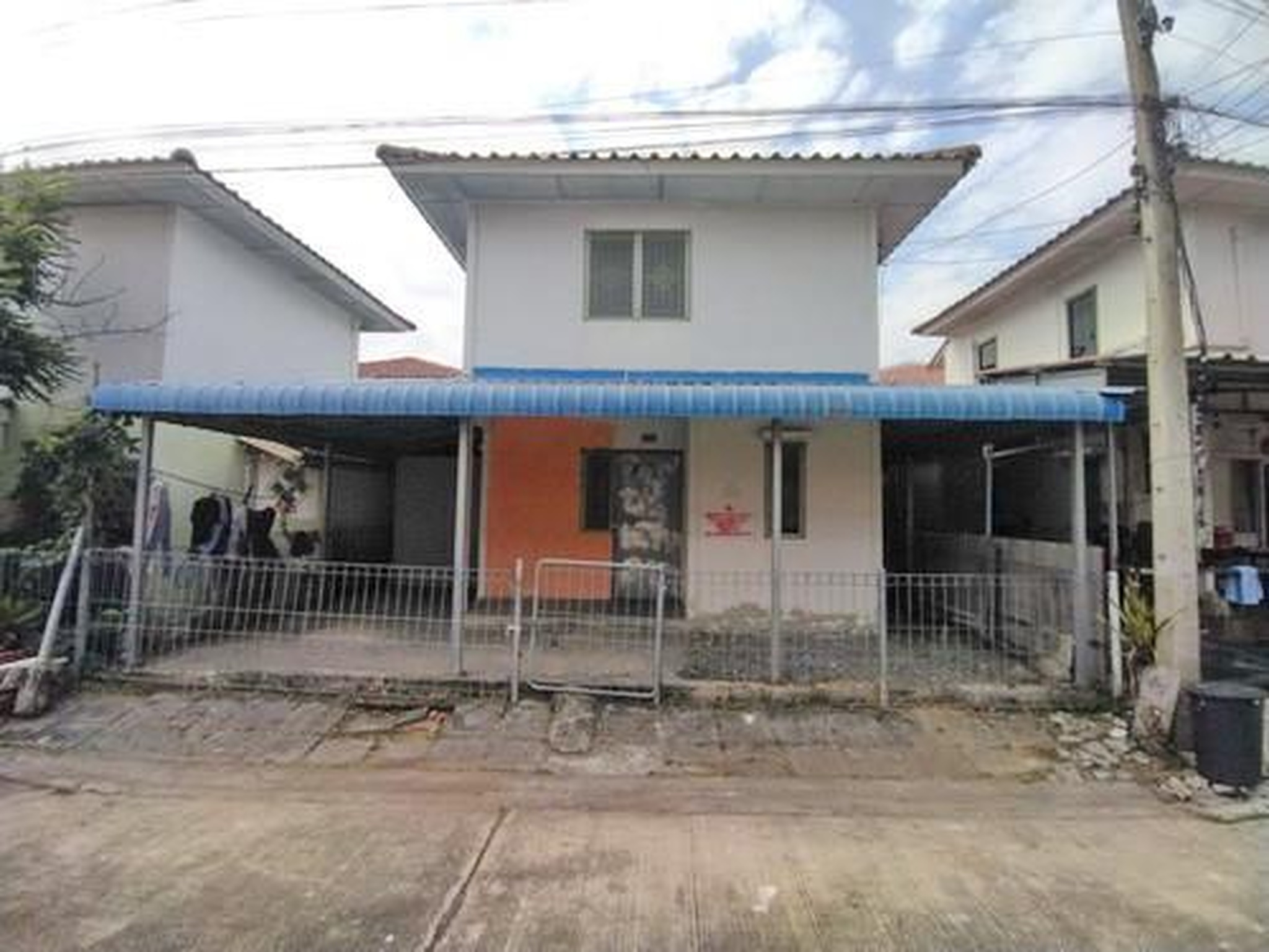 ทรัพย์สถาบันโดย GHB บ้านเดี่ยว เอื้ออาทรลาดหลุมแก้ว