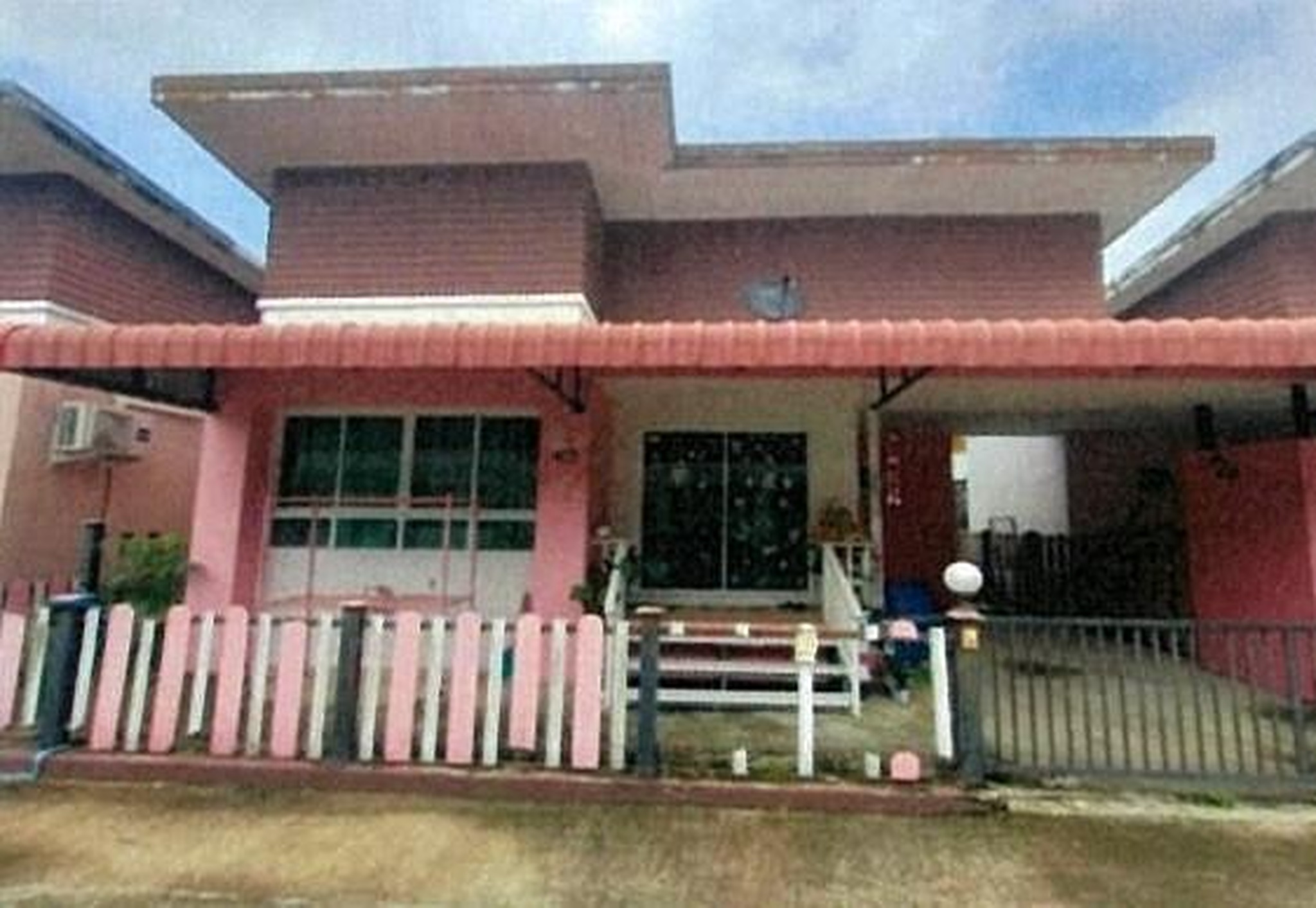 ทรัพย์สถาบันโดย GHB บ้านแฝด ปาลิกา โมเดิร์น ทาวน์