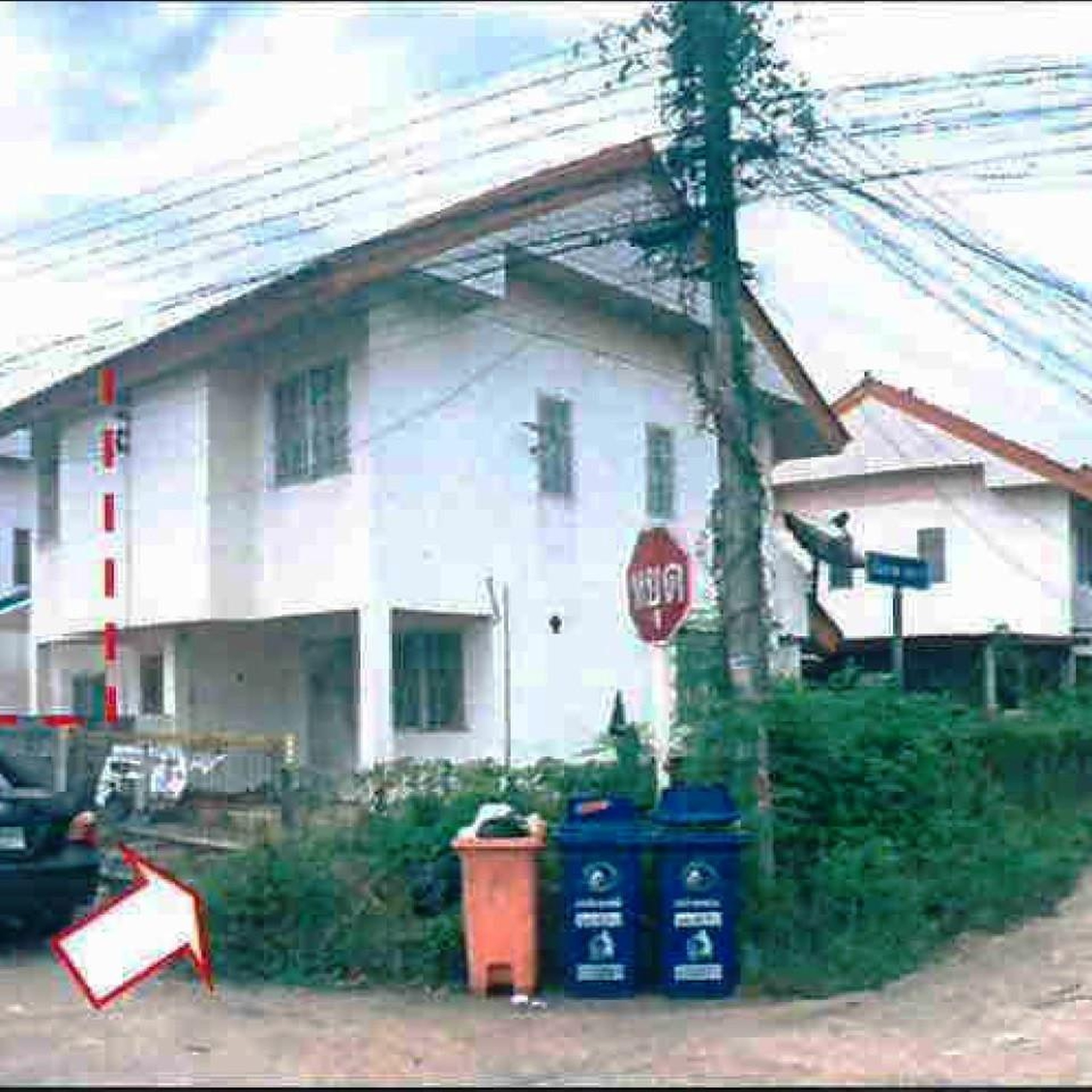 ทรัพย์สถาบันโดย GHB บ้านแฝด บ้านเอิ้ออาทรอุดรธานี5 (บ้านจั่น)