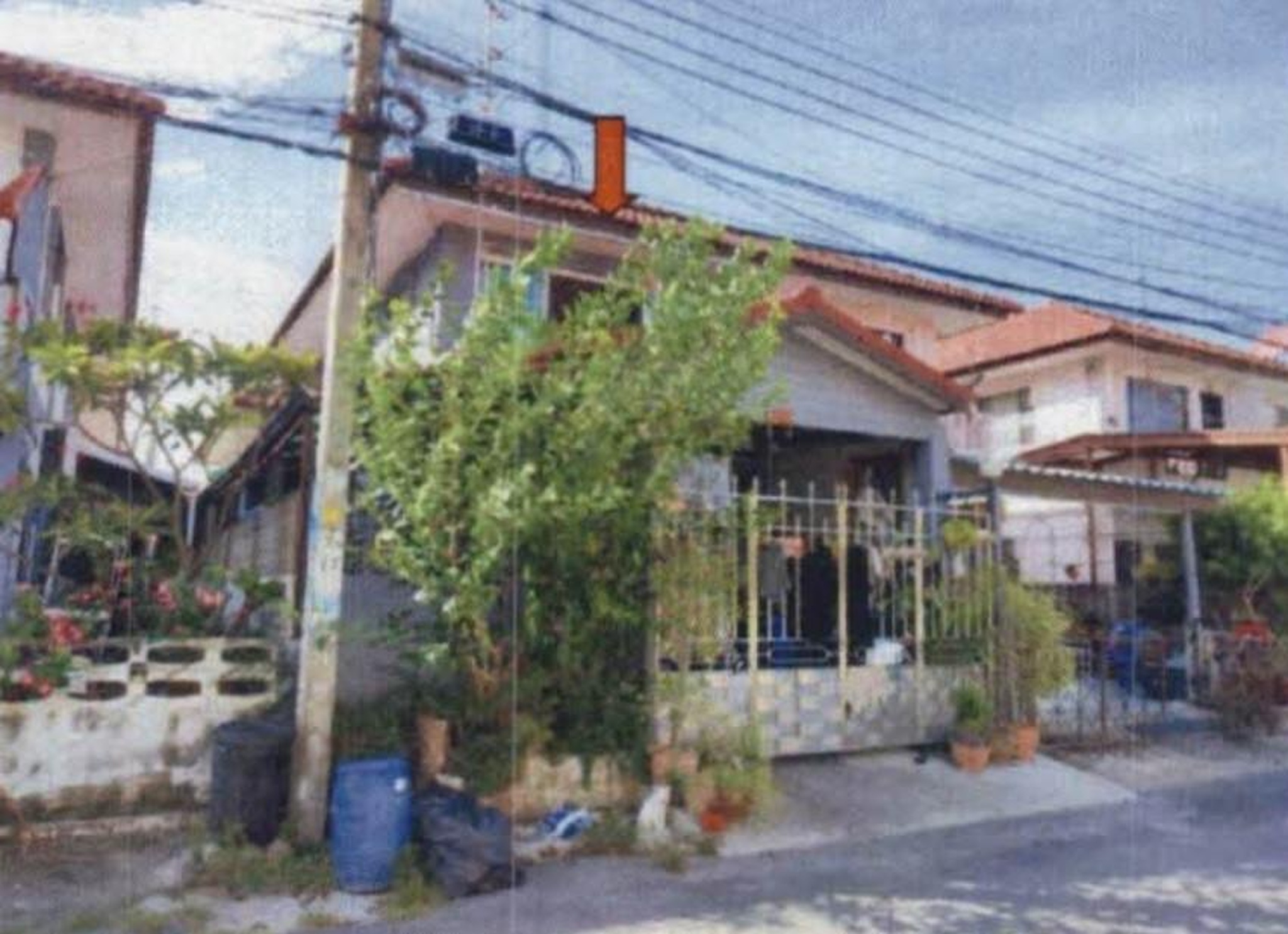 ทรัพย์สถาบันโดย GHB บ้านแฝด พระปิ่น 5 (Phra Pin 5 Ekachai 109)
