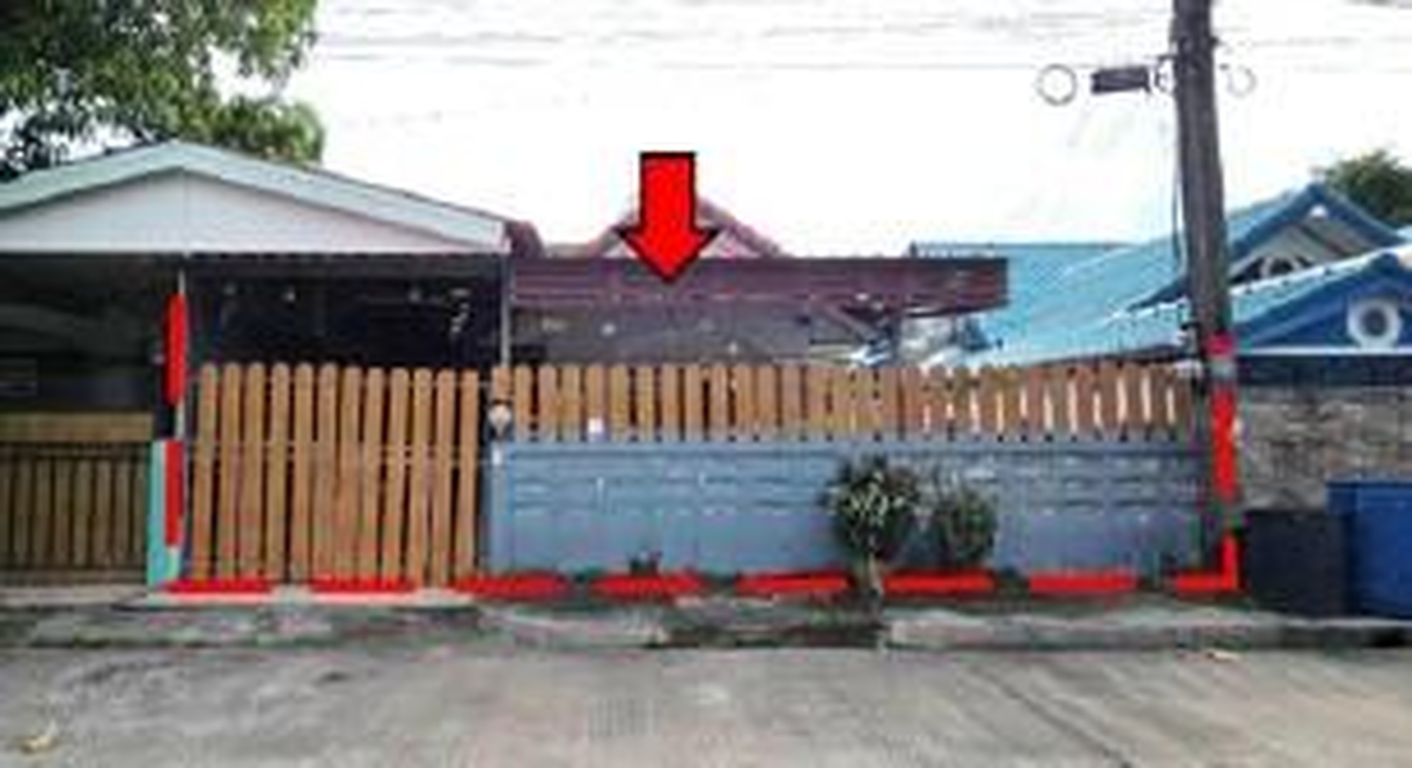 ทรัพย์สถาบันโดย GHB บ้านแฝด ทองสถิตย์วิลล่า 7