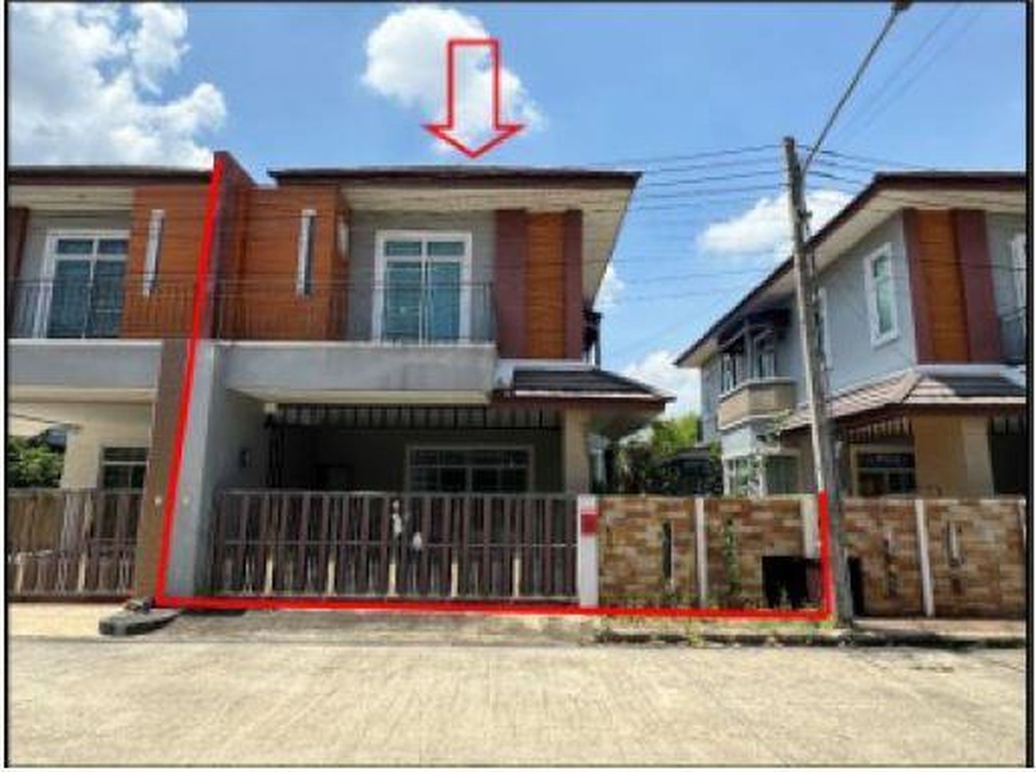 ทรัพย์สถาบันโดย GHB บ้านแฝด พงศ์มลวิวัฒน์