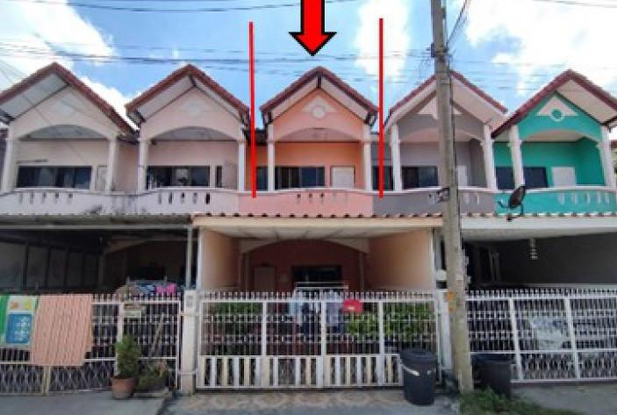 ทรัพย์สถาบันโดย GHB ทาวน์เฮาส์ สมัครเพลส