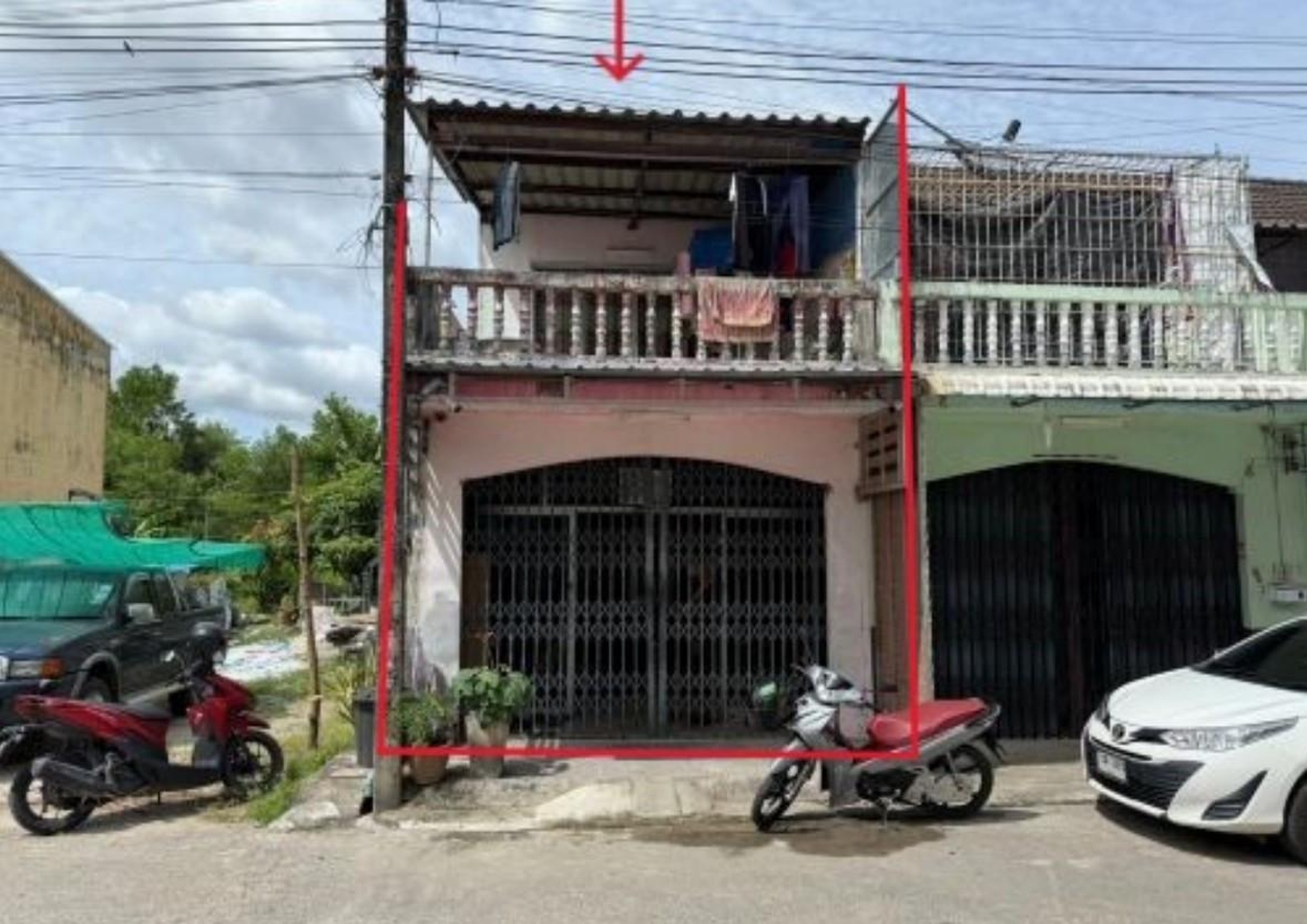 ทรัพย์สถาบันโดย GHB ทาวน์เฮาส์ ภัทราศัย