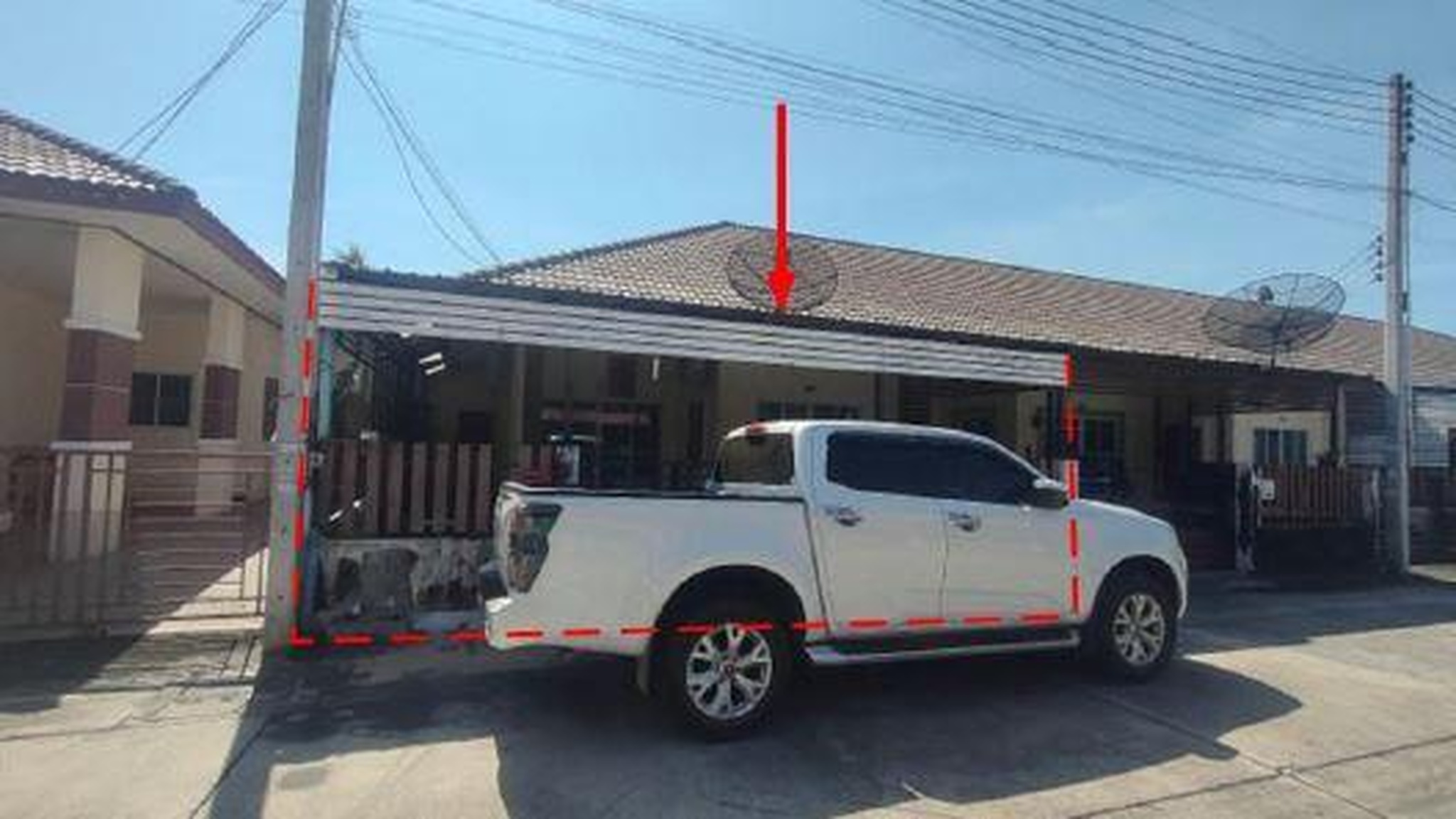 ทรัพย์สถาบันโดย GHB ทาวน์เฮาส์ 9999 วิลเลจ (9999 Village)