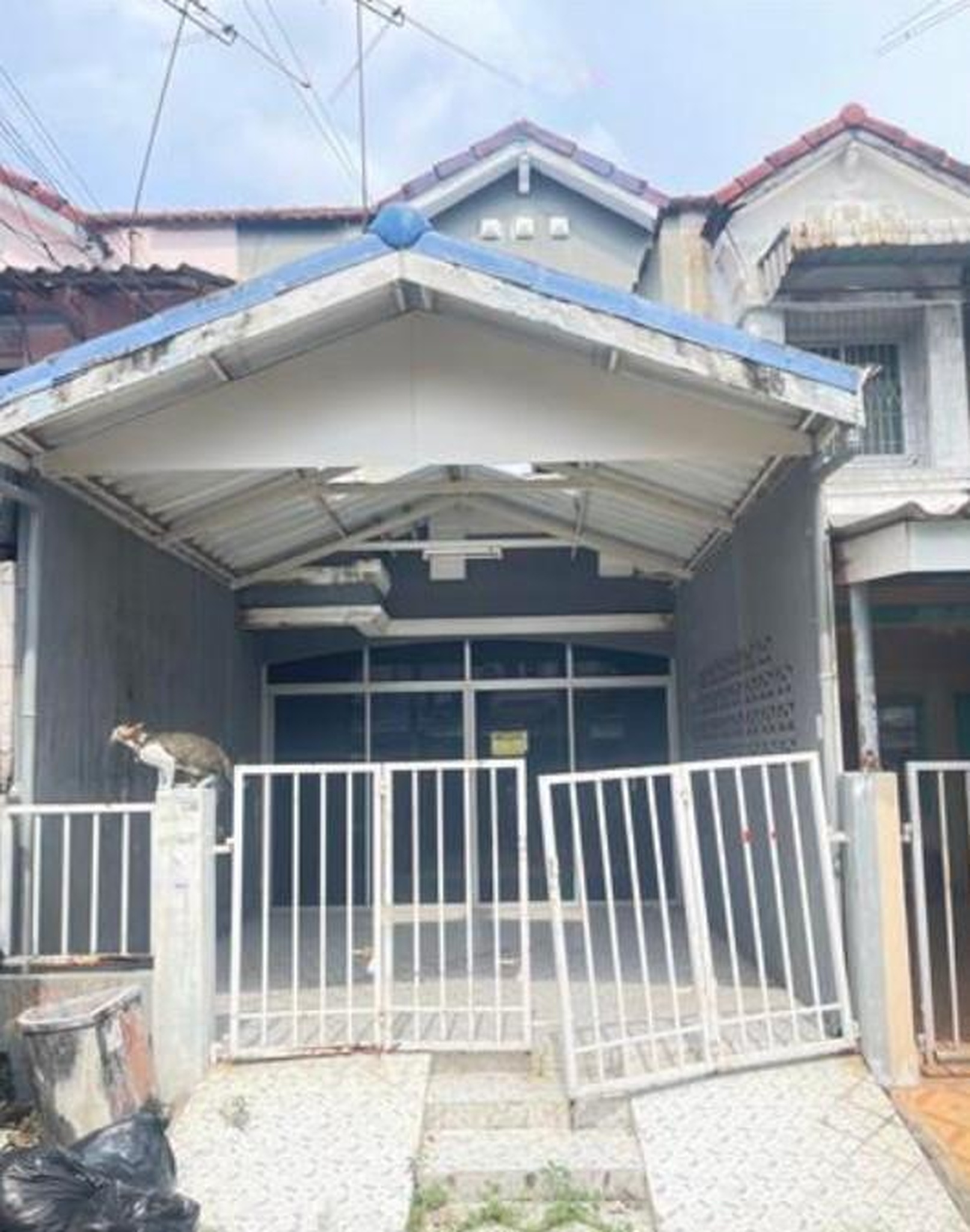 ทรัพย์สถาบันโดย GHB ทาวน์เฮาส์ บ้านรินทร์ทอง ลำลูกกา (Baan Rinthong Lamlukka)