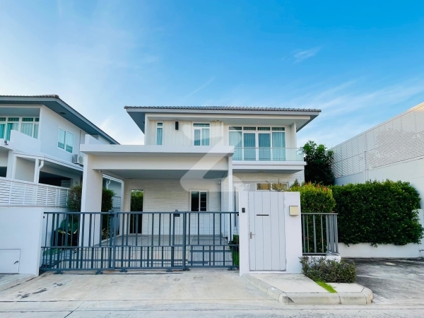 ขาย / เช่า บ้านเดี่ยว  โครงการใหม่ 3 ปี บ้านเดี่ยว โครงการ มัณฑนาบางนา-วงแหวน ถ.รามคำแหง 2 ( ซอยตรงข้ามเมกาบางนา ) รายละเอียดบ้าน : เจ้าของให้เช่าเอง (งดรับนายหน้า)