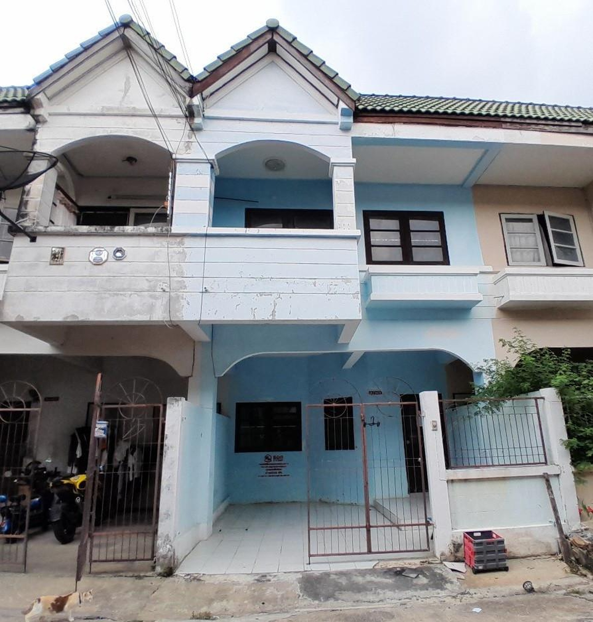 ทรัพย์สถาบันโดย GHB ทาวน์เฮาส์ บัวทองธานี (Buathong Thani)