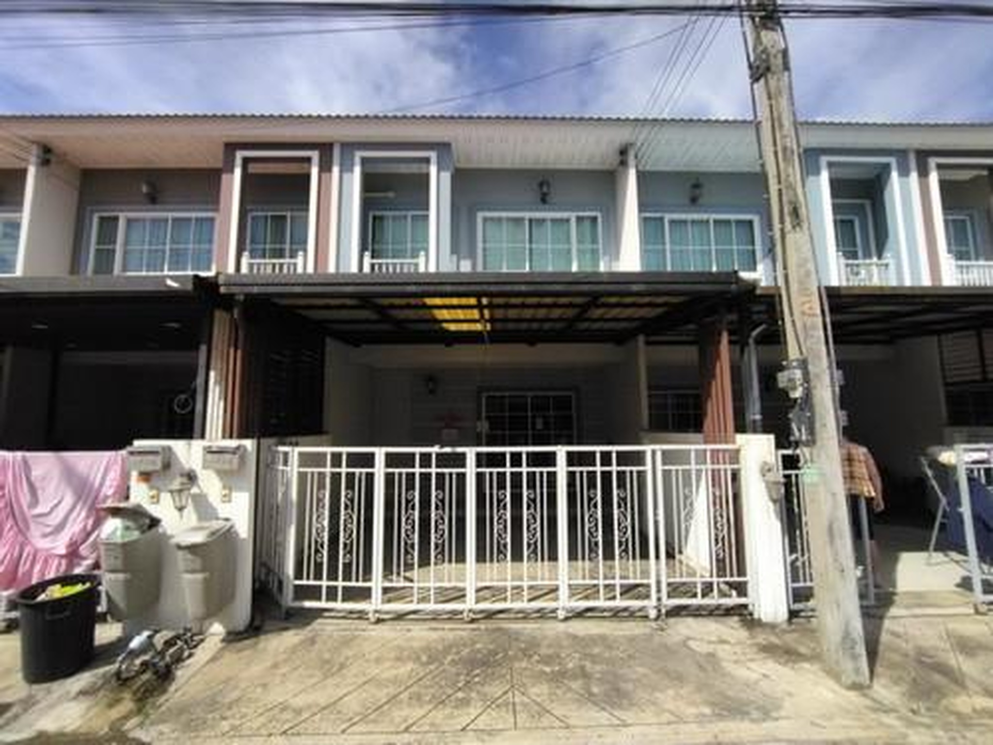 ทรัพย์สถาบันโดย GHB ทาวน์เฮาส์ โมดิวิลล่ารังสิต