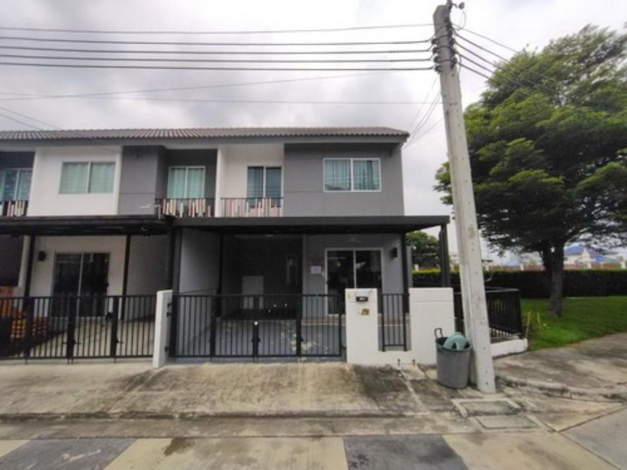 ทรัพย์สถาบันโดย GHB ทาวน์เฮาส์ บ้านพฤกษา 112 สถานีรถไฟฟ้าคลองบางไผ่-บางใหญ่ (Baan Pruksa 112 Klongbangpai Station-Bangyai)