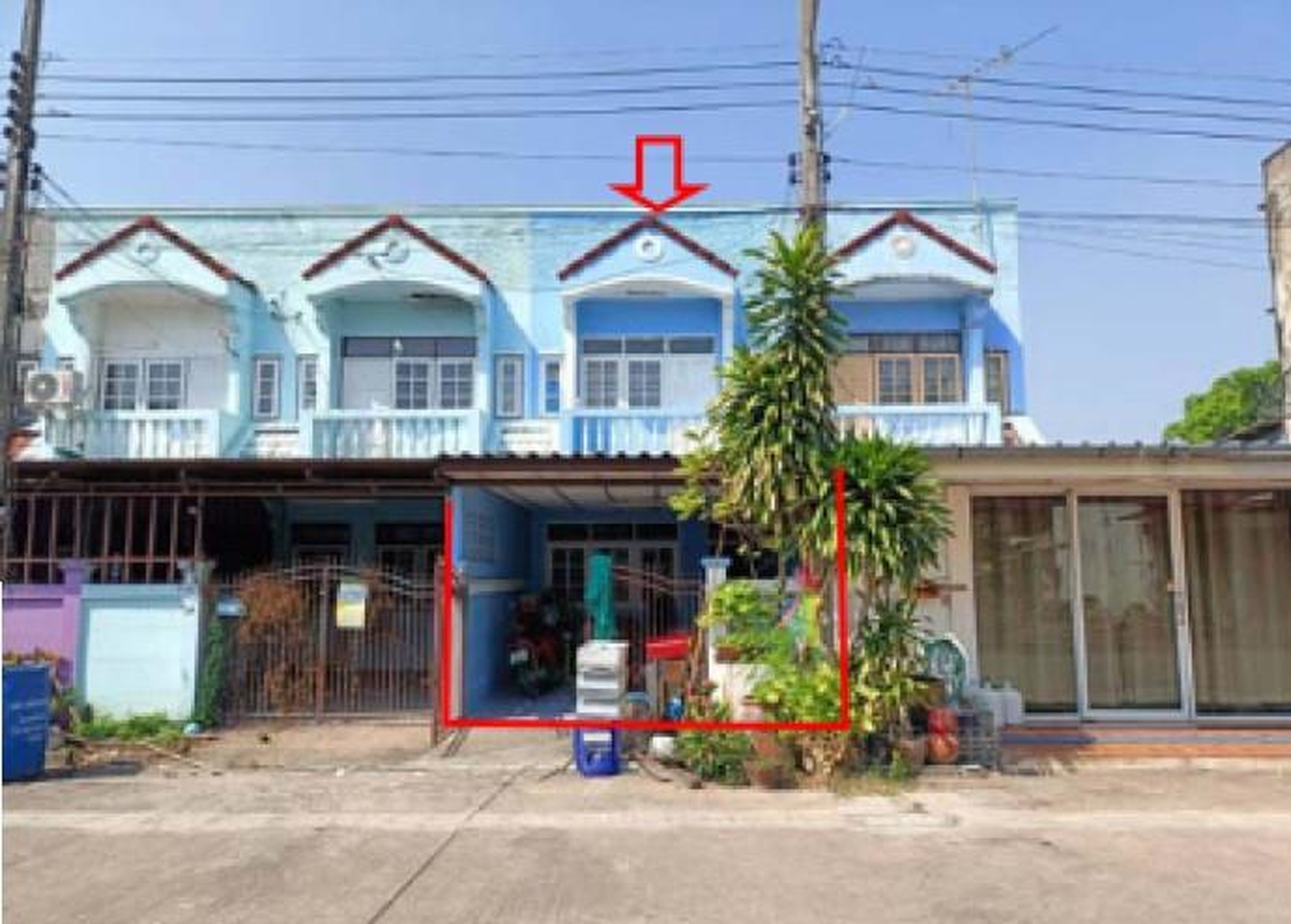 ทรัพย์สถาบันโดย GHB ทาวน์เฮาส์ รวมทองนิเวศน์