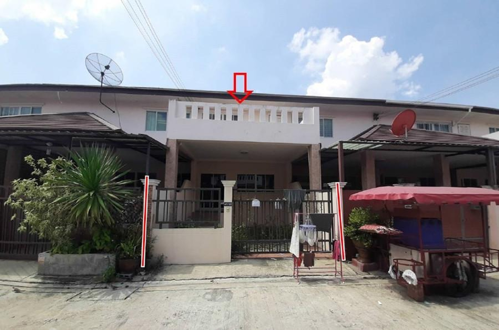 ทรัพย์สถาบันโดย GHB ทาวน์เฮาส์ จารุวรรณ