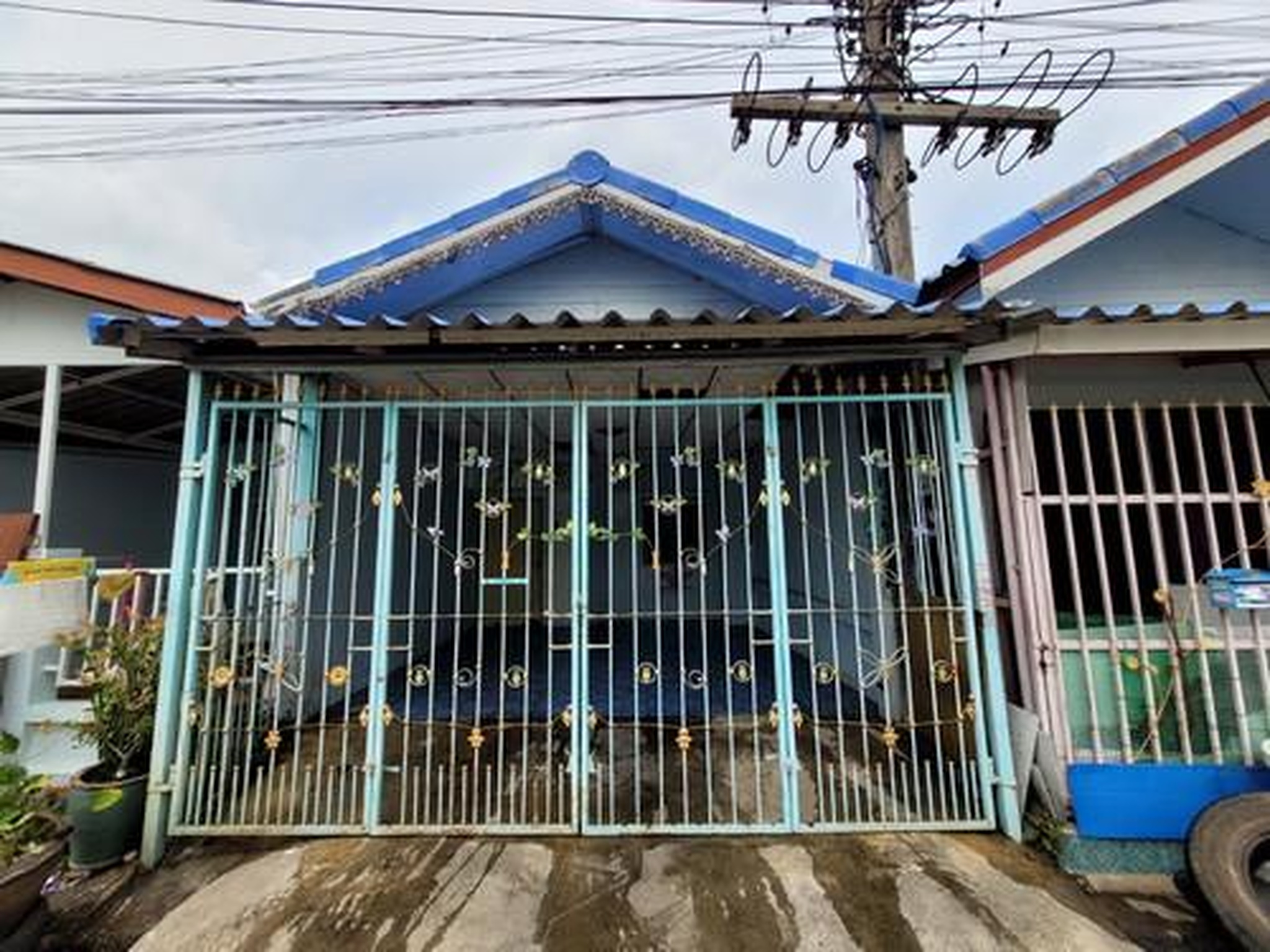 ทรัพย์สถาบันโดย GHB ทาวน์เฮาส์ ธันยพฤกษ์